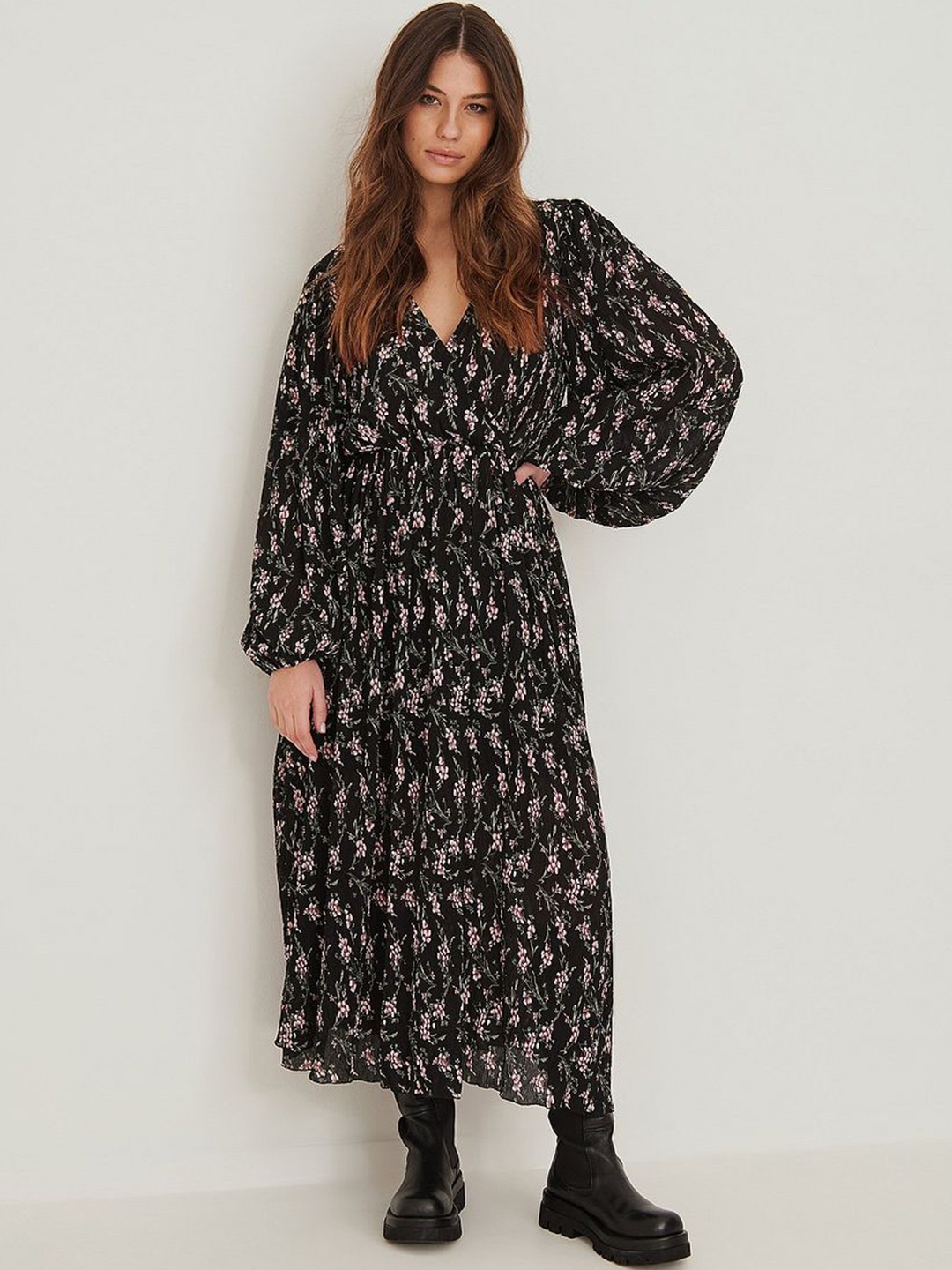 

TIRA Floral Print Chiffon Fit and Flare Maxi Dress, Black