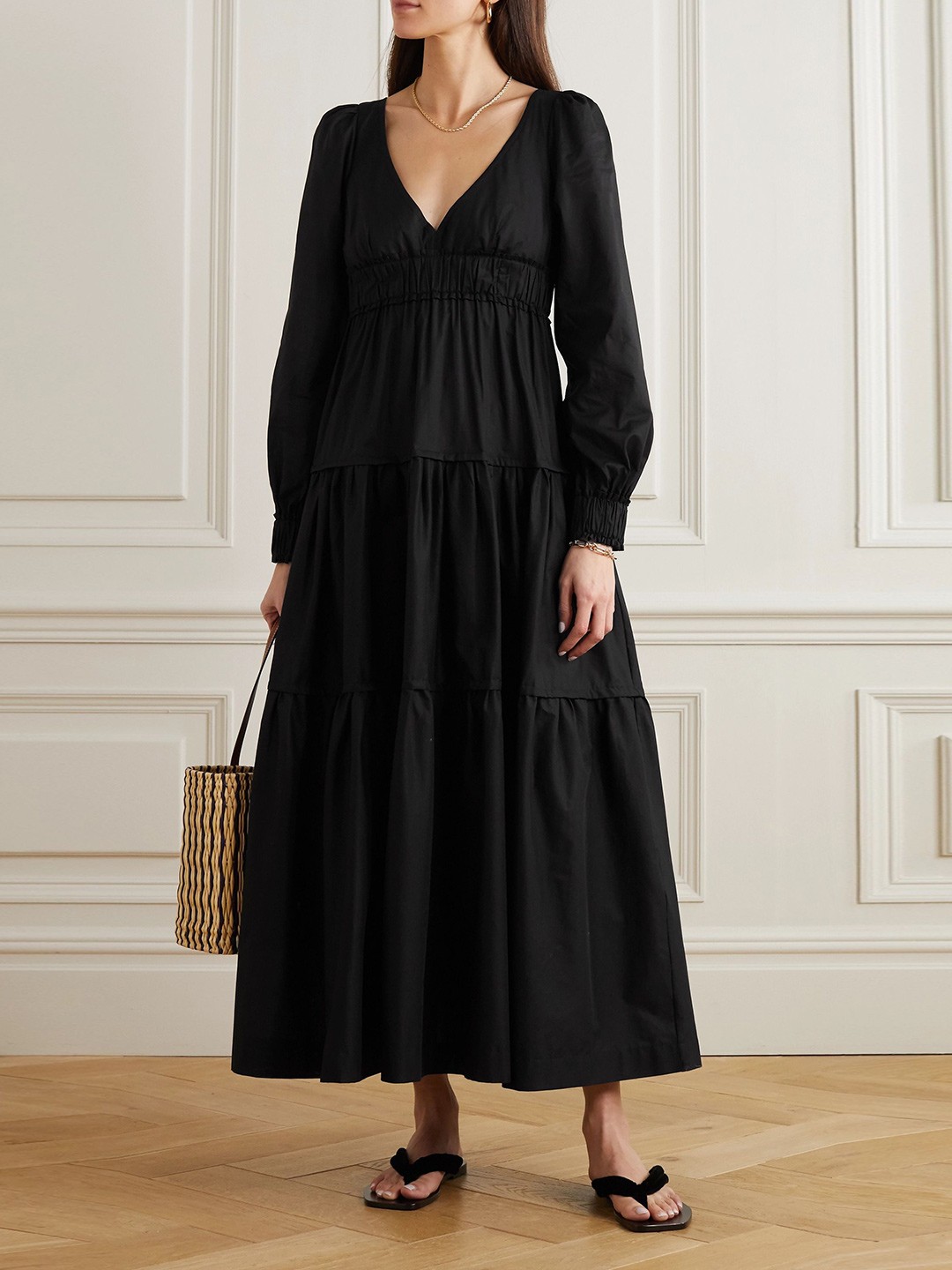 

TIRA v-Neck Puff Sleeve Fit and Flare Dress, Black