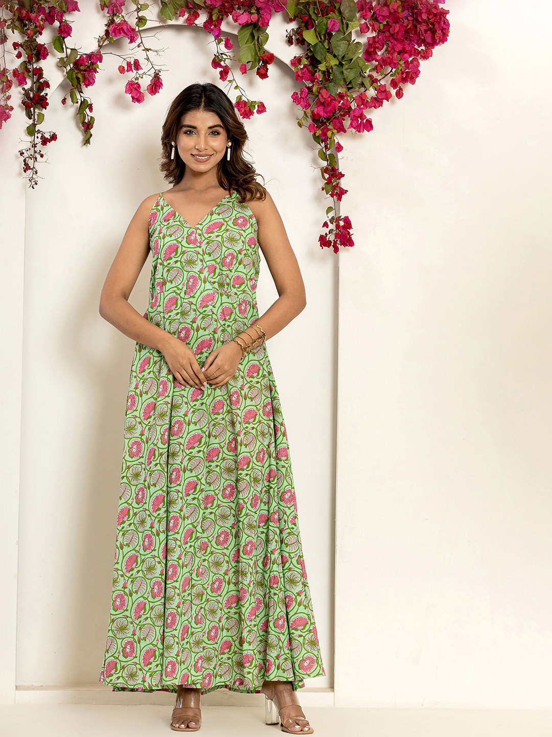 

FEATHERS CLOSET Floral Printed Pure Cotton Maxi Dress, Green