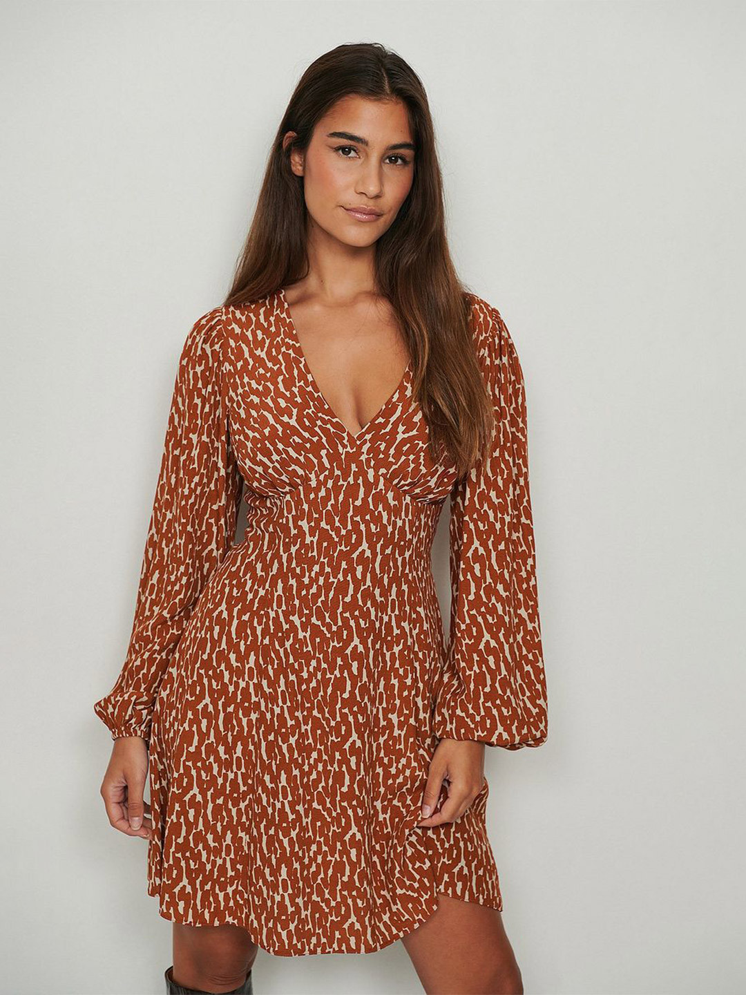 

Mitera Animal Printed V Neck Puff Sleeves A-Line Dress, Brown