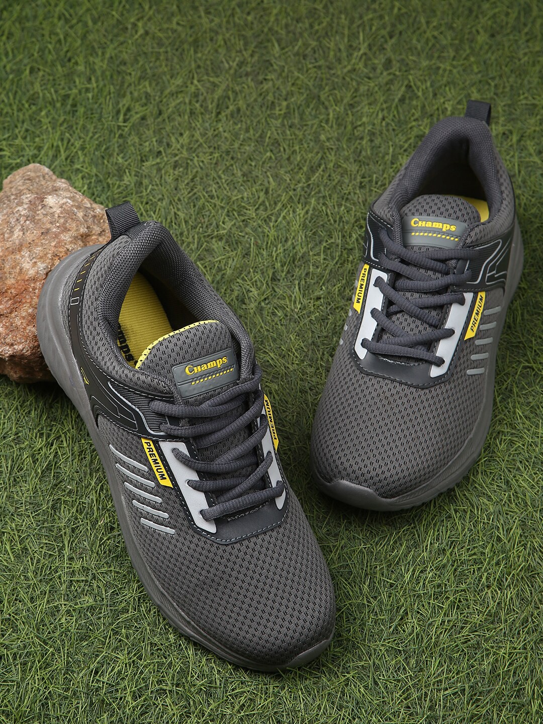 

Champs Men Round Toe Mesh Running Shoes, Grey