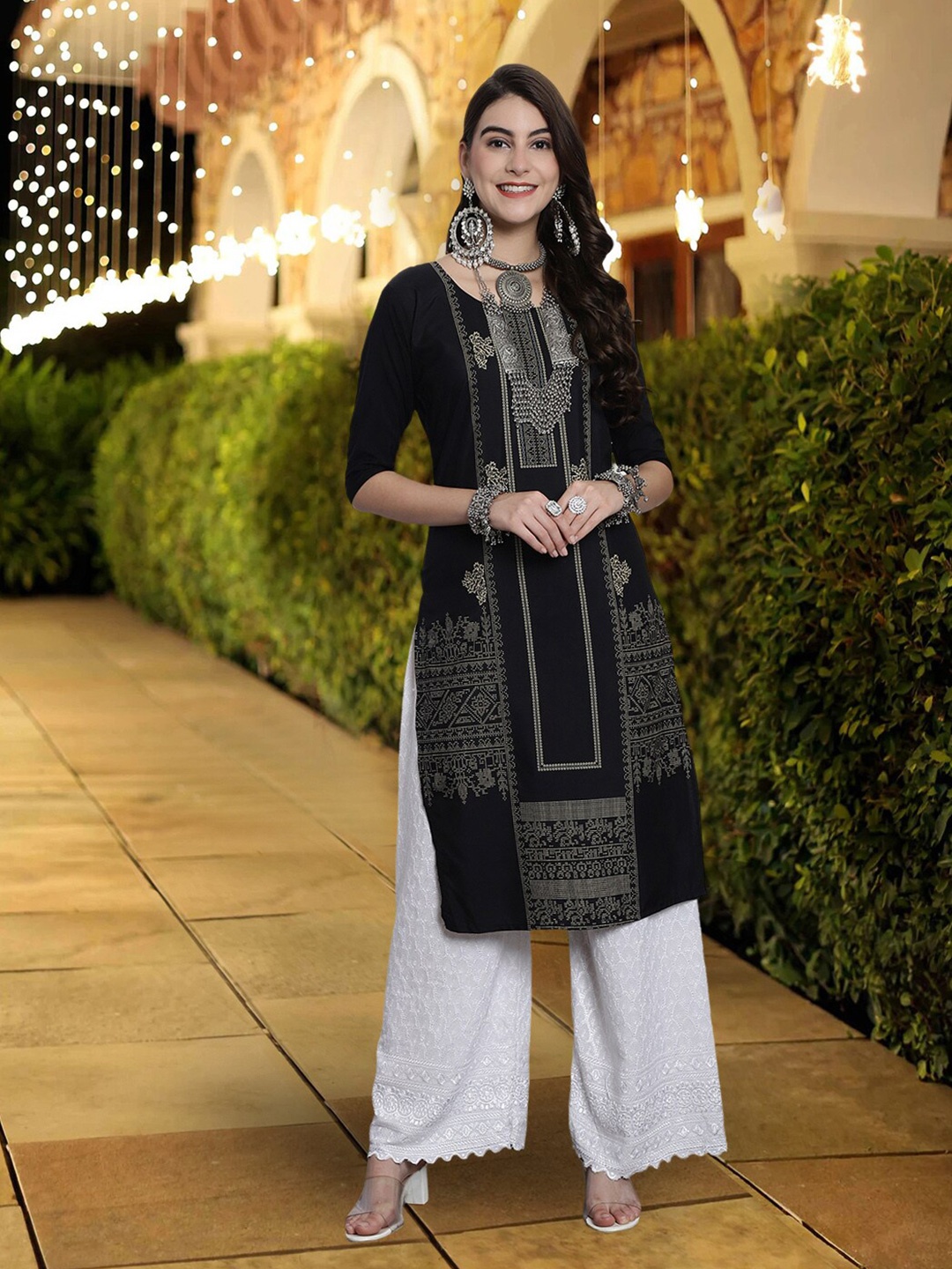 

7Threads Ethnic Motifs Printed Straight Kurta, Black
