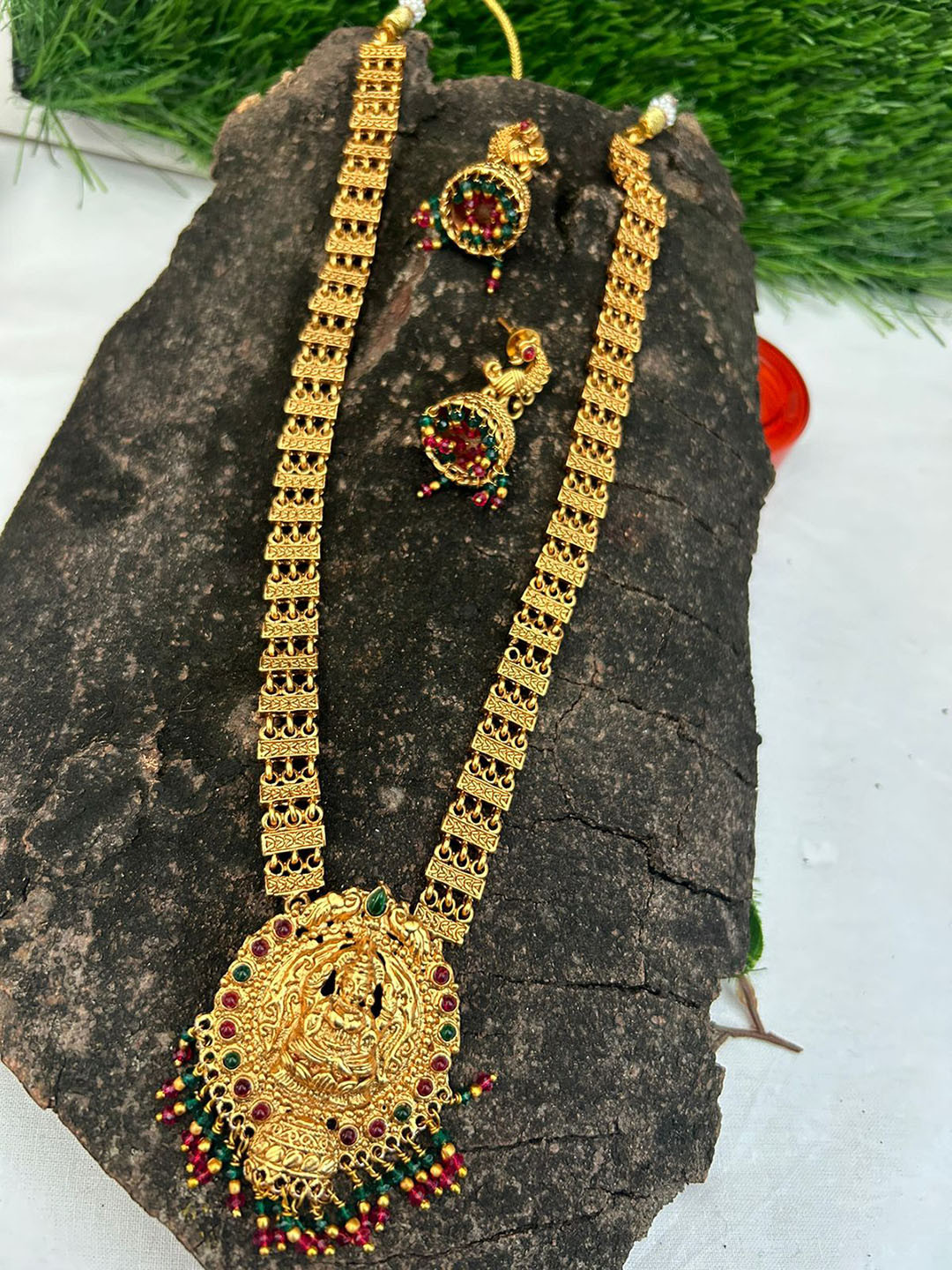 

GRIIHAM Gold-Plated Stone-Studded Lakshmi Necklace and Earrings Set