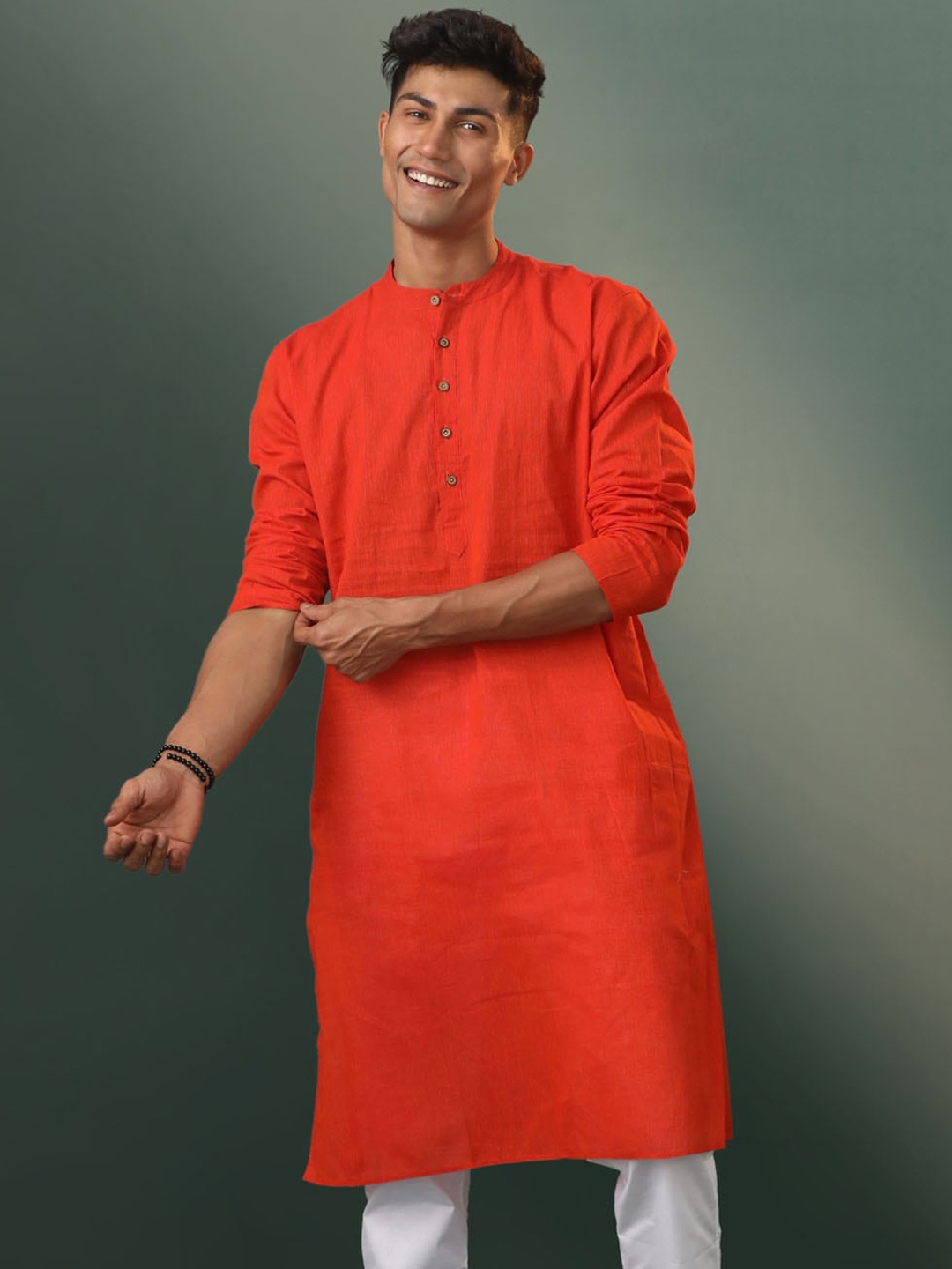 

VASTRAMAY Mandarin Collar Cotton Straight Kurta, Red
