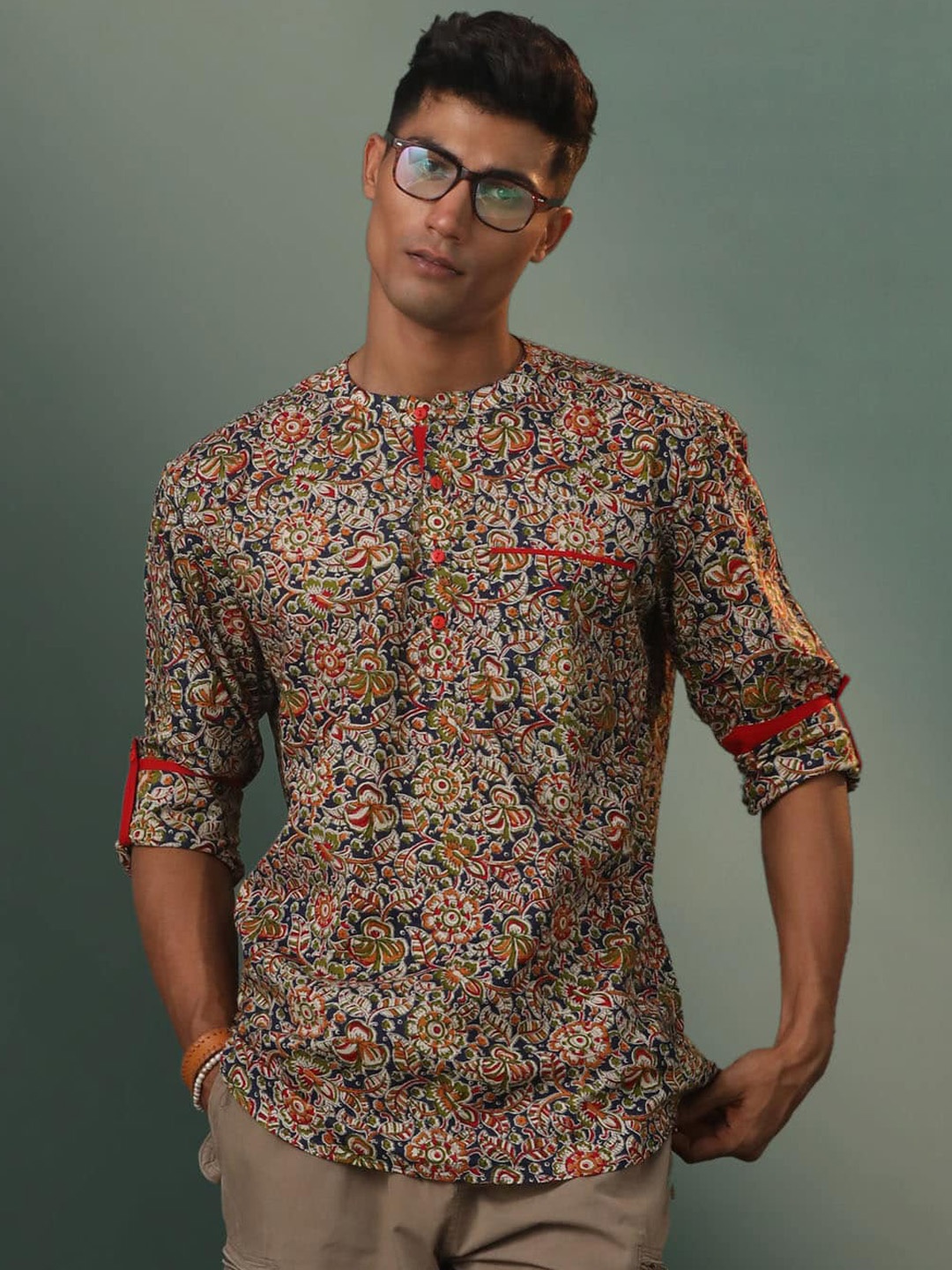 VASTRAMAY Floral Printed Cotton Short Kurta, Cream