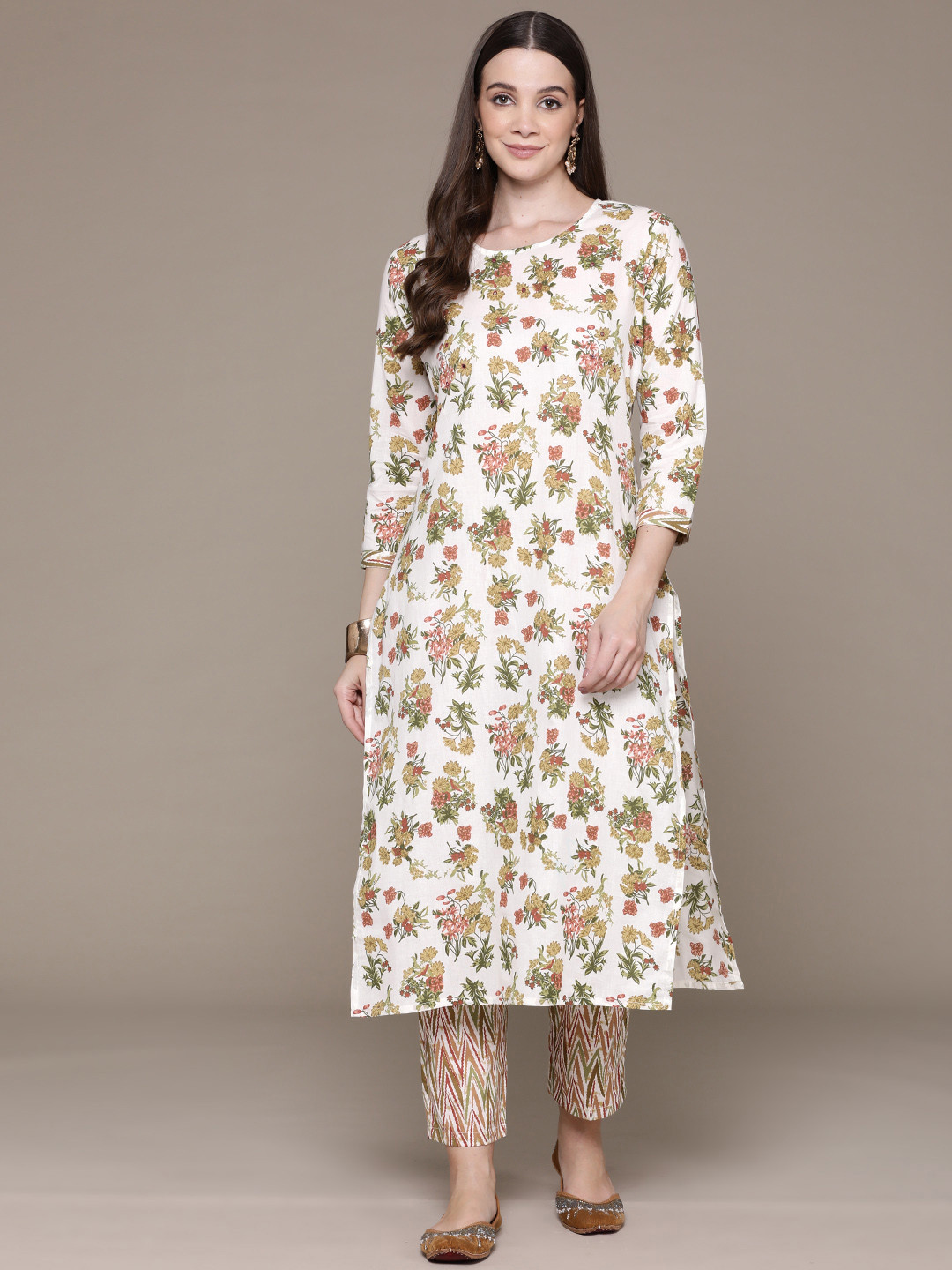 

Readiprint Floral Printed Mirror Work Pure Cotton Kurta with Trousers, Green