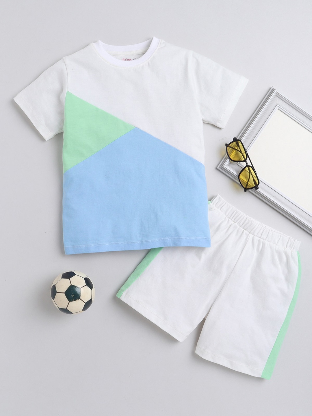 

Little Angels Boys Colourblocked T-shirt with Shorts, White