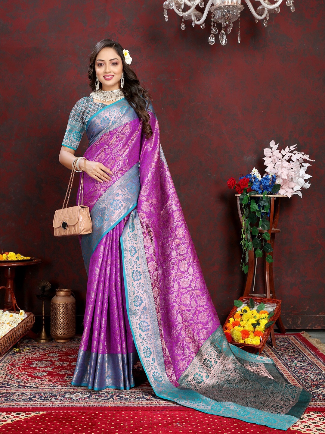 

ZILVIRA Ethnic Motifs Woven Design Zari Kanjeevaram Saree, Purple