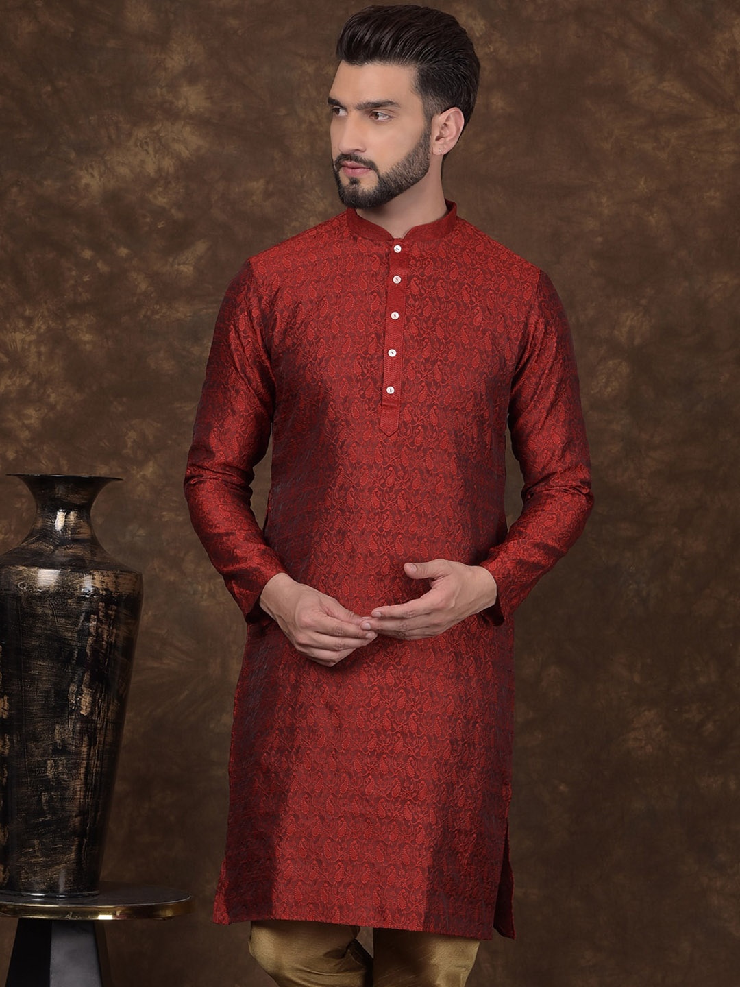 

DEYANN Woven Design Mandarin Collar Straight Kurta, Red