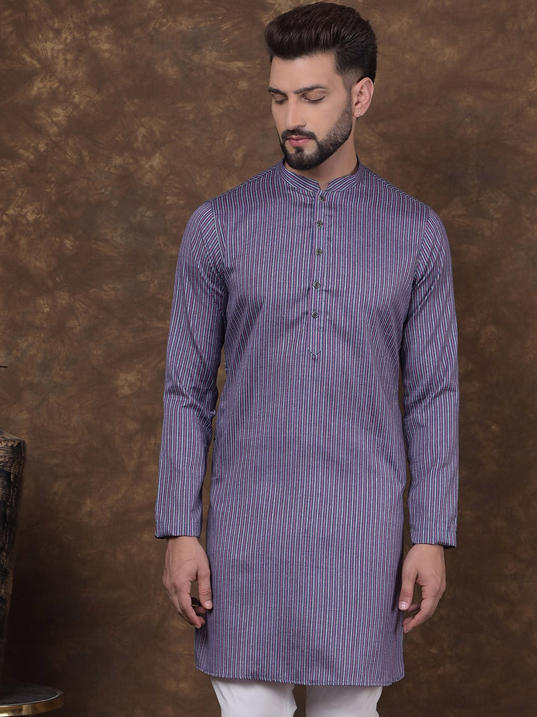 

DEYANN Striped Woven Design Mandarin Collar Straight Kurta, Navy blue