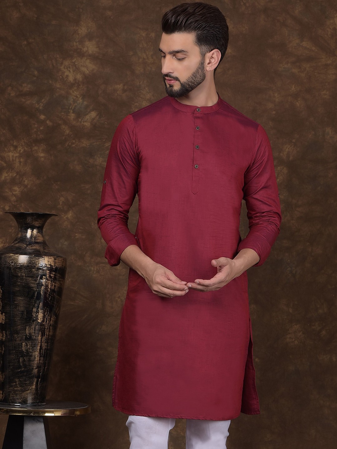

DEYANN Ethnic Woven Design Mandarin Collar Straight Kurta, Red