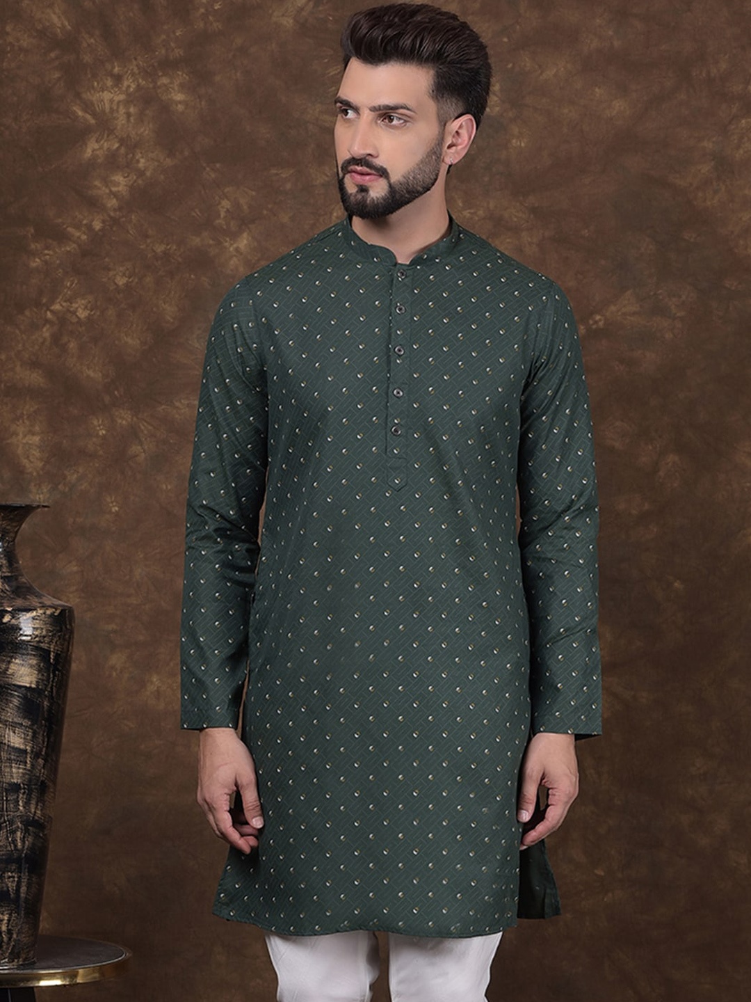 

DEYANN Abstract Printed Mandarin Collar Thread Work Curved Straight Kurta, Green