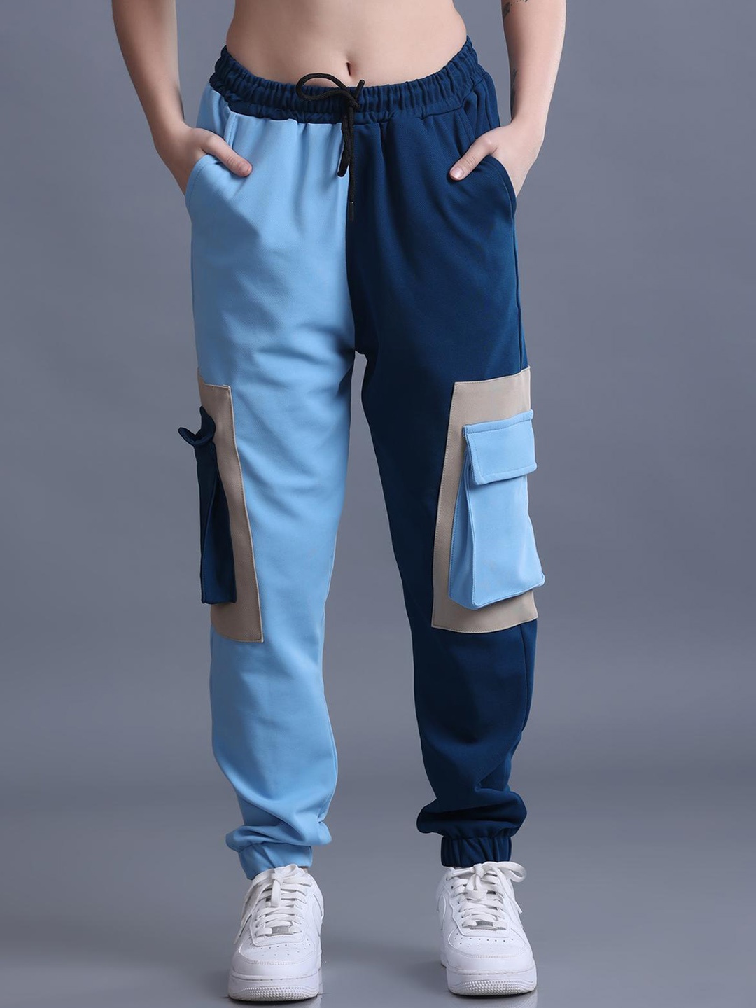 

The Dance Bible Women Terry Colourblocked Cargo Jogger, Blue