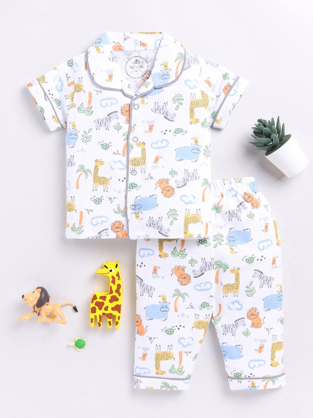 

Clt.s Infants Conversational Printed Lapel Collar Pure Cotton Night suit, Off white