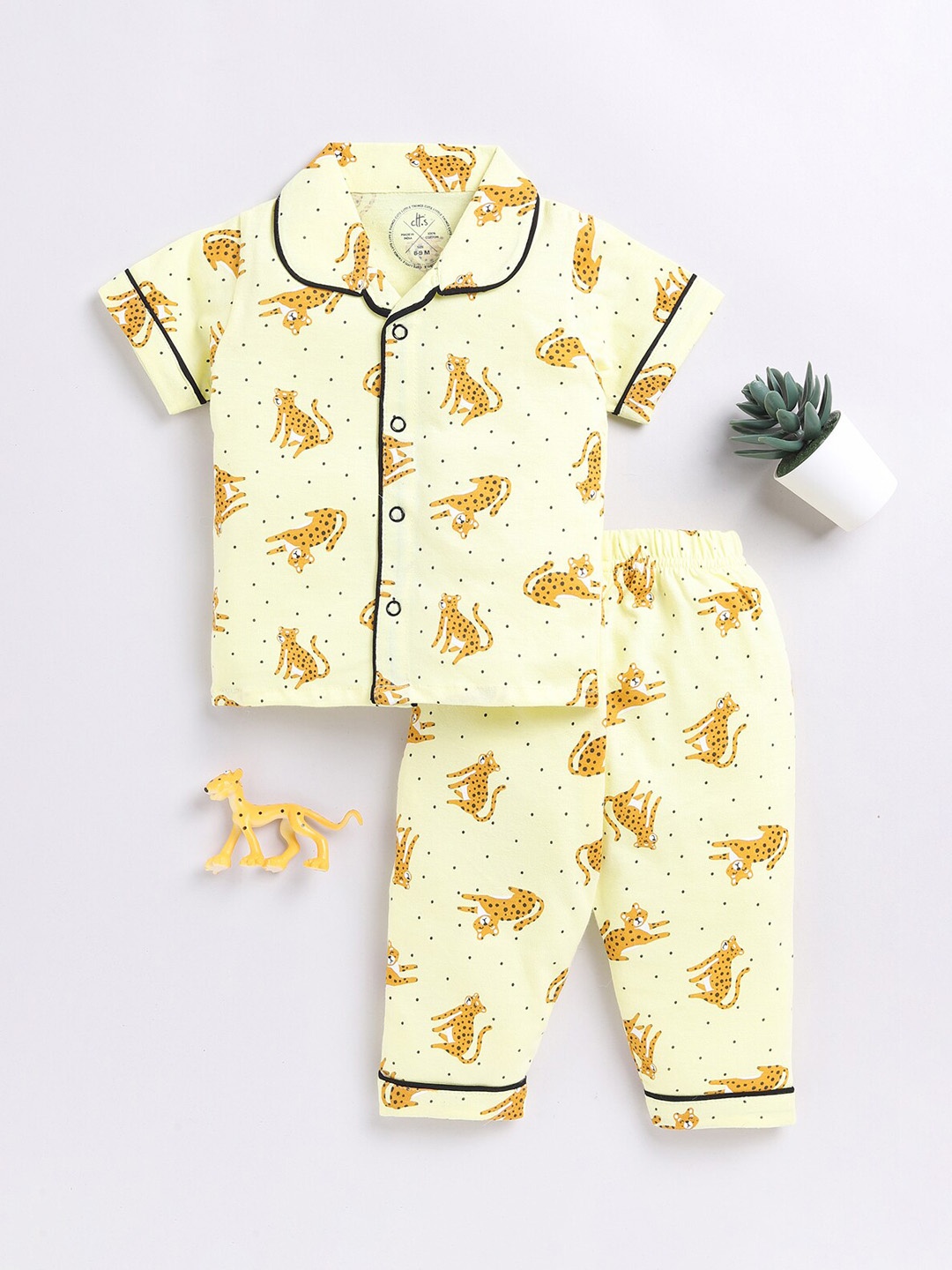 

Clt.s Kids Conversational Printed Lapel Collar Pure Cotton Night suit, Yellow