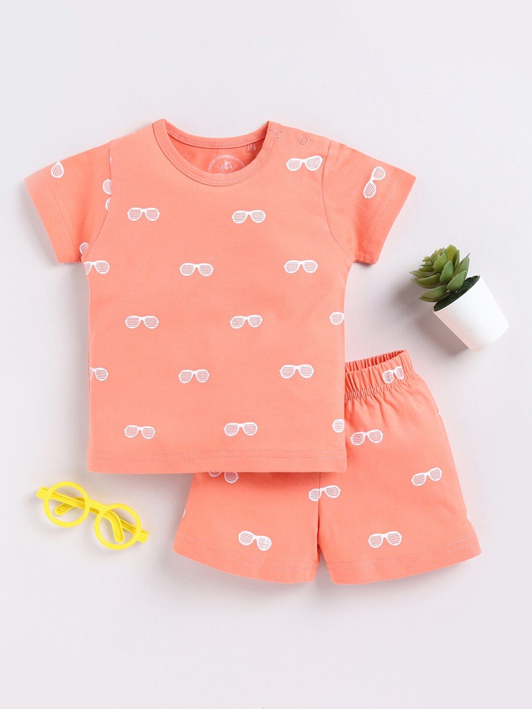 

Clt.s Kids Conversational Printed Pure Cotton Night suit, Orange