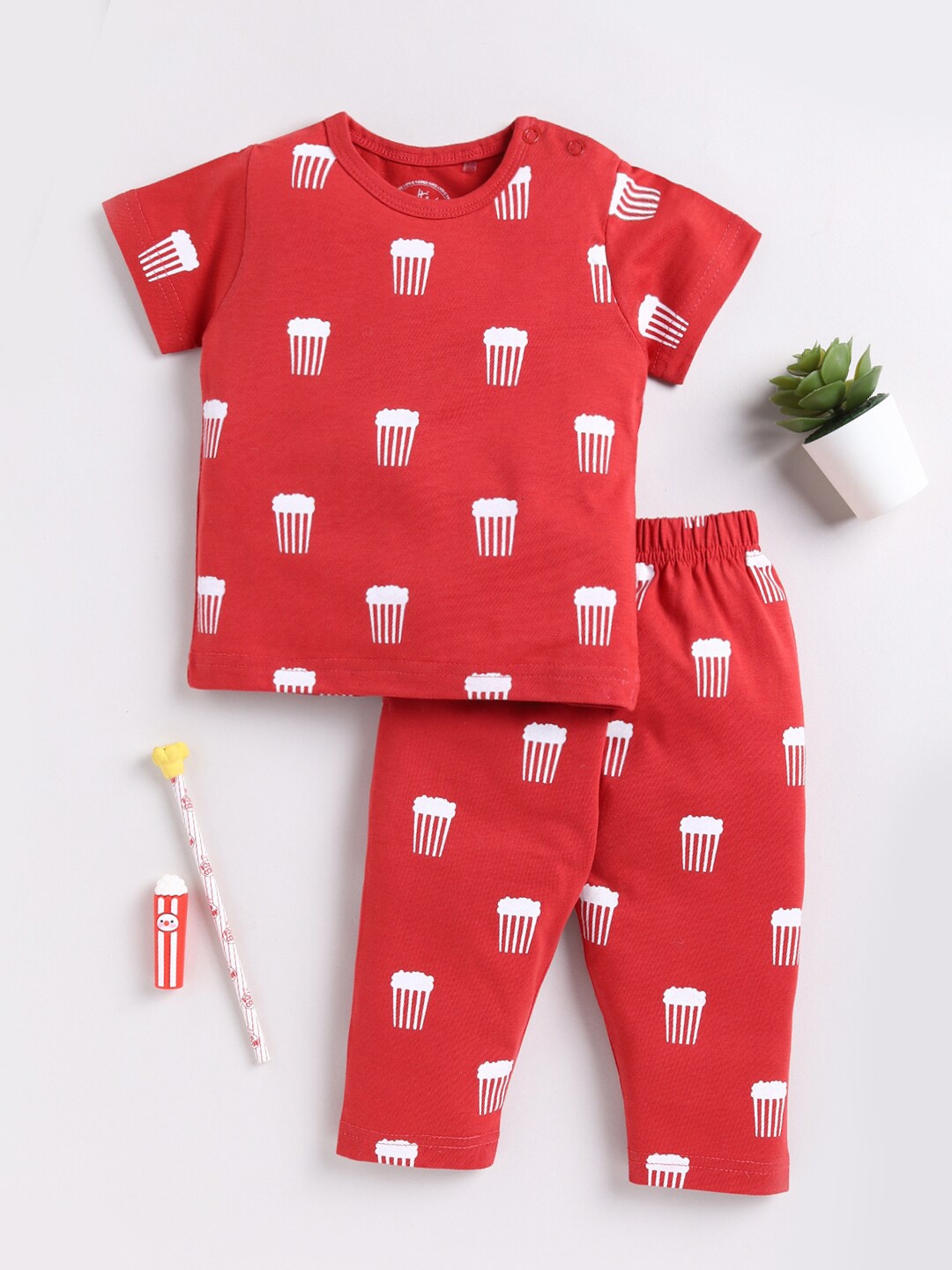 

Clt.s Kids Printed Pure Cotton T-shirt With Pyjamas, Red