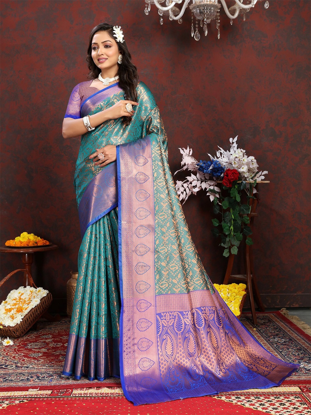 

ZILVIRA Ethnic Motifs Woven Design Zari Pure Silk Kanjeevaram Saree, Purple