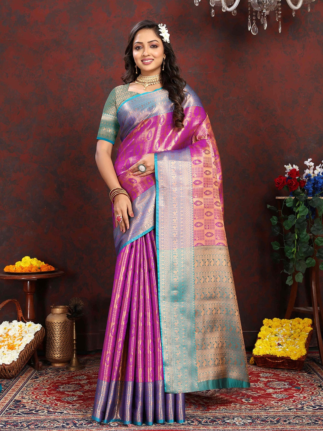 

ZILVIRA Ethnic Motifs Woven Design Zari Kanjeevaram Saree, Purple