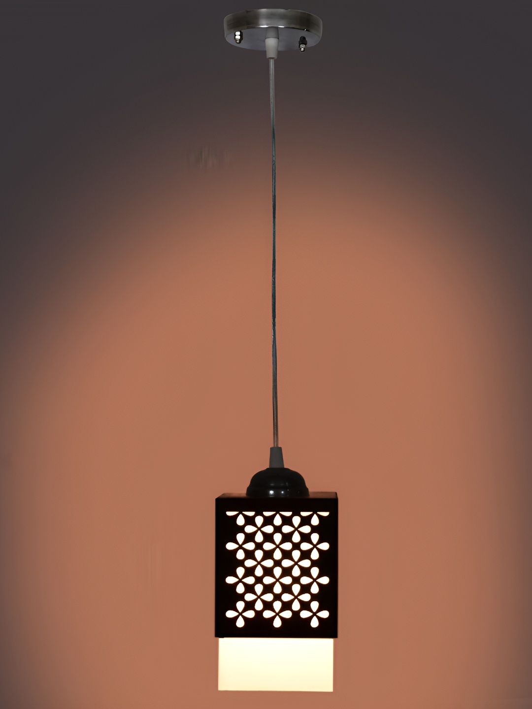 

Afast Black & White Traditional Textured Wooden Ceiling Lamp