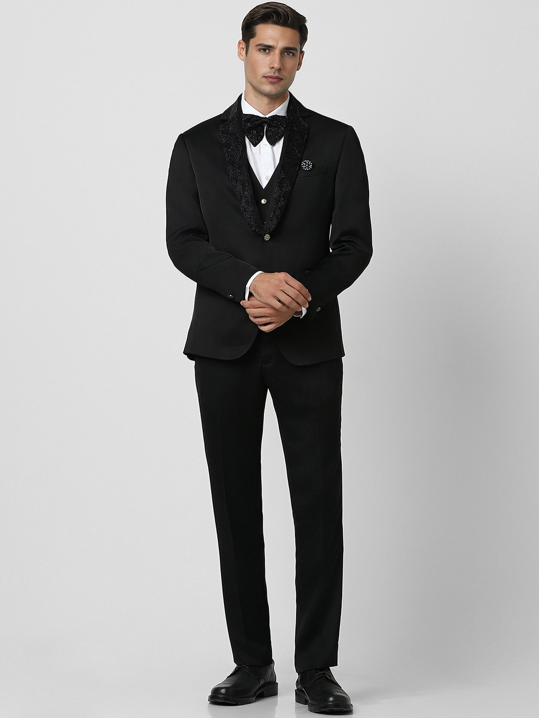 

V Dot Skinny Fit Single-Breasted 5-Piece Suit, Black