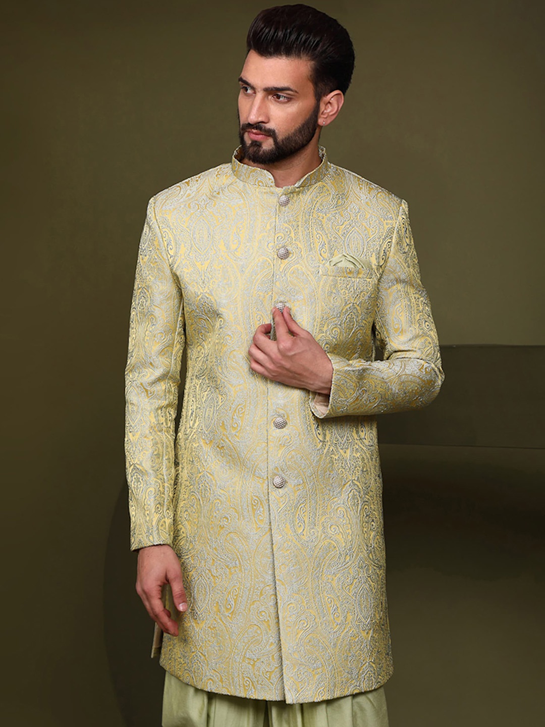 

KISAH Men Floral Self Design Mandarin Collar Indowestern Sherwani, Green