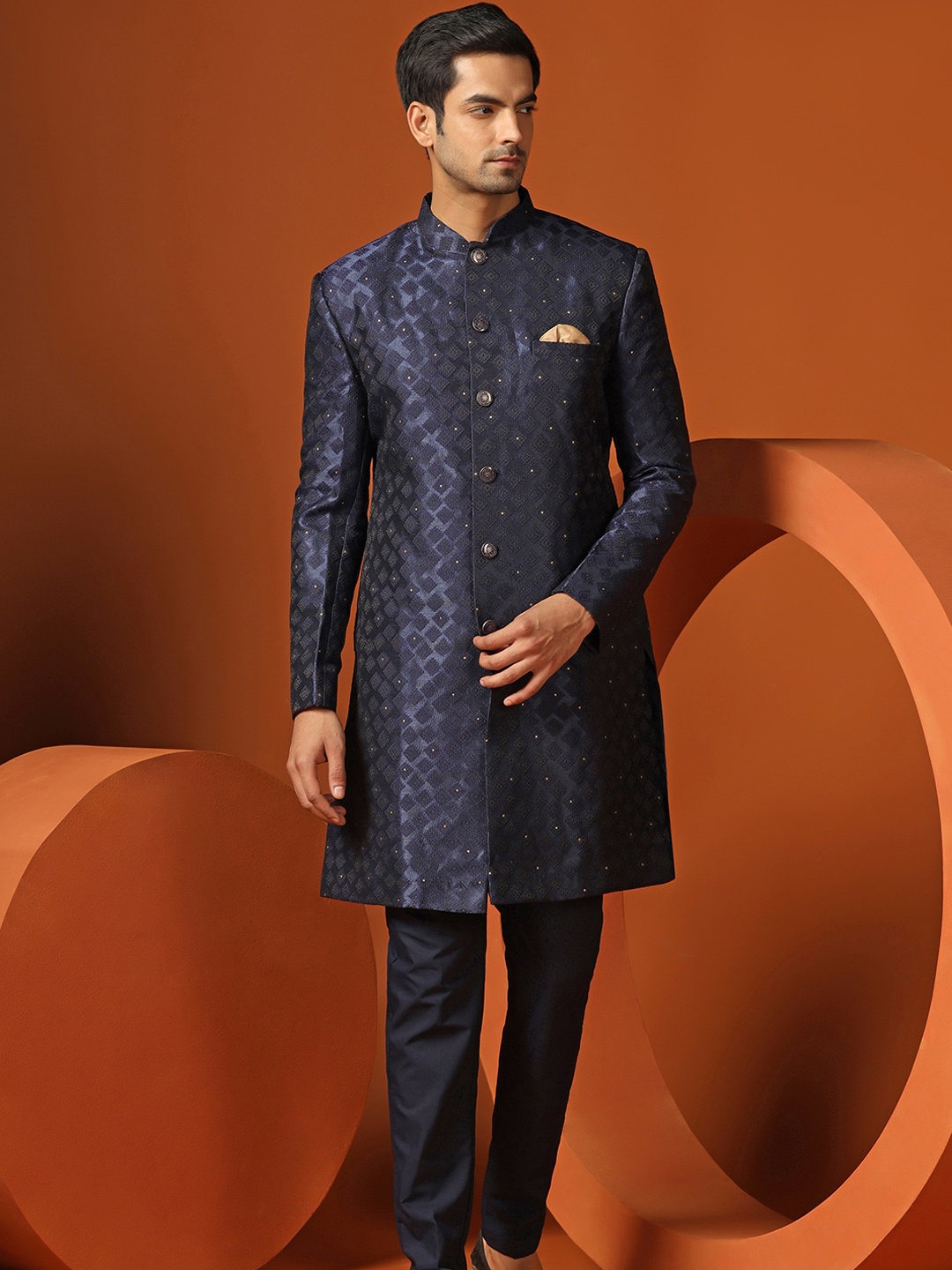 

KISAH Men Geometric Woven Design Mandarin Collar Indowestern Sherwani, Navy blue