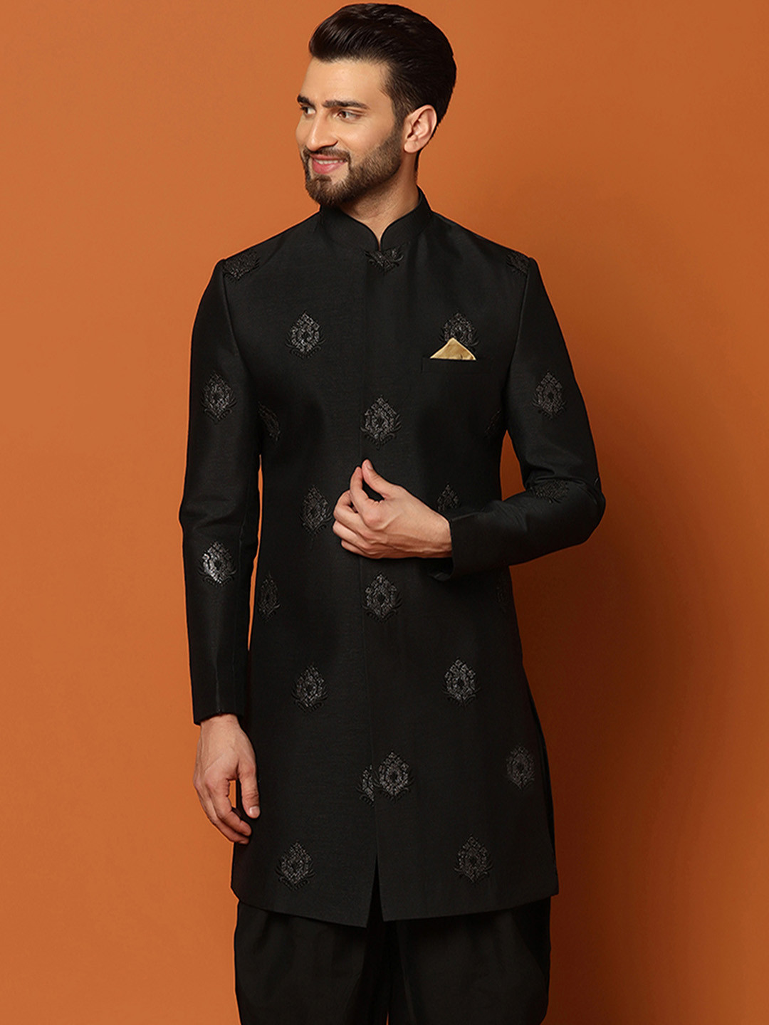 

KISAH Men Ethnic Motifs Woven Design Mandarin Collar Indowestern Sherwani, Black
