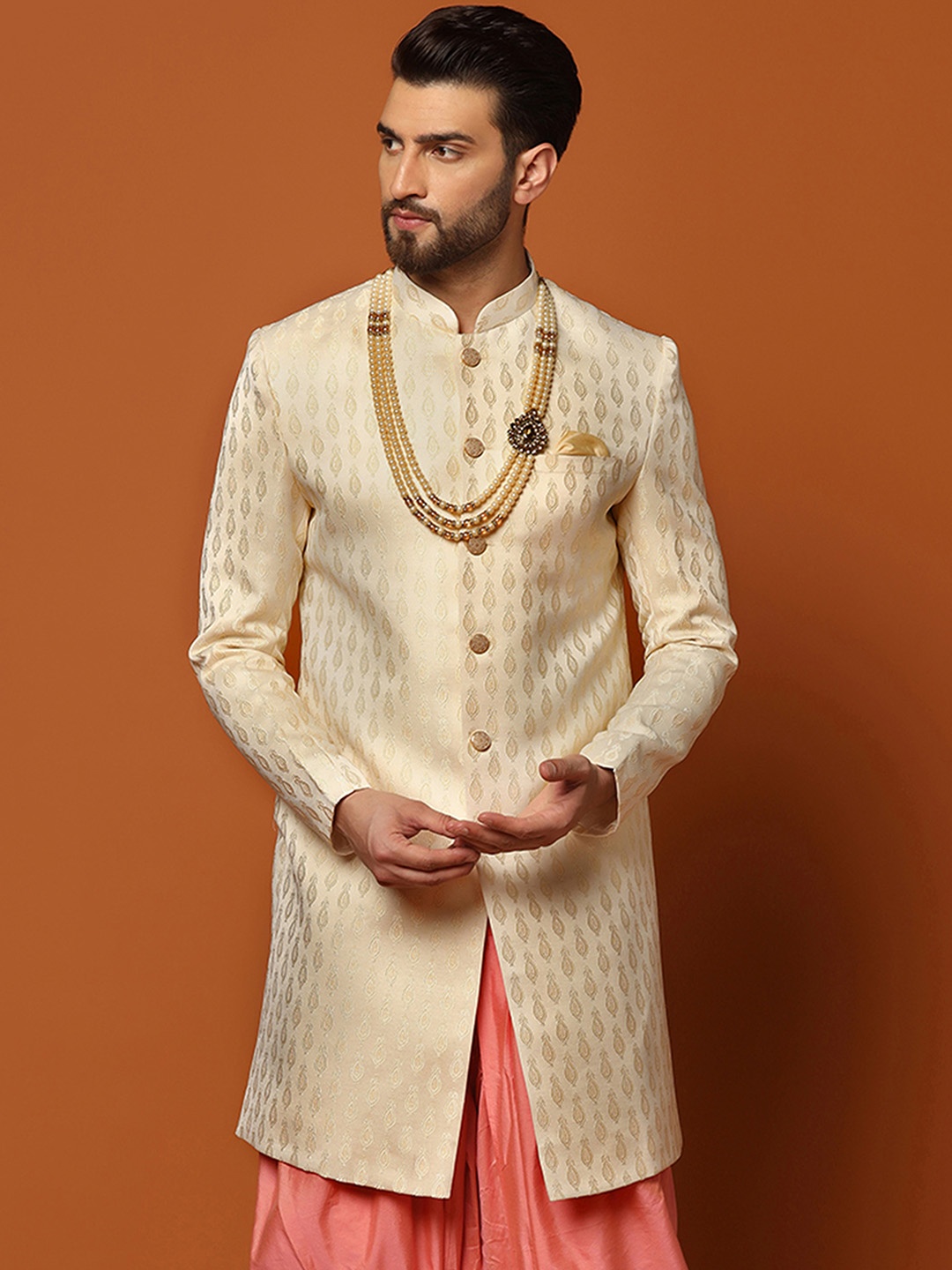 

KISAH Men Ethnic Motifs Self Design Mandarin Collar Indowestern Sherwani, Cream