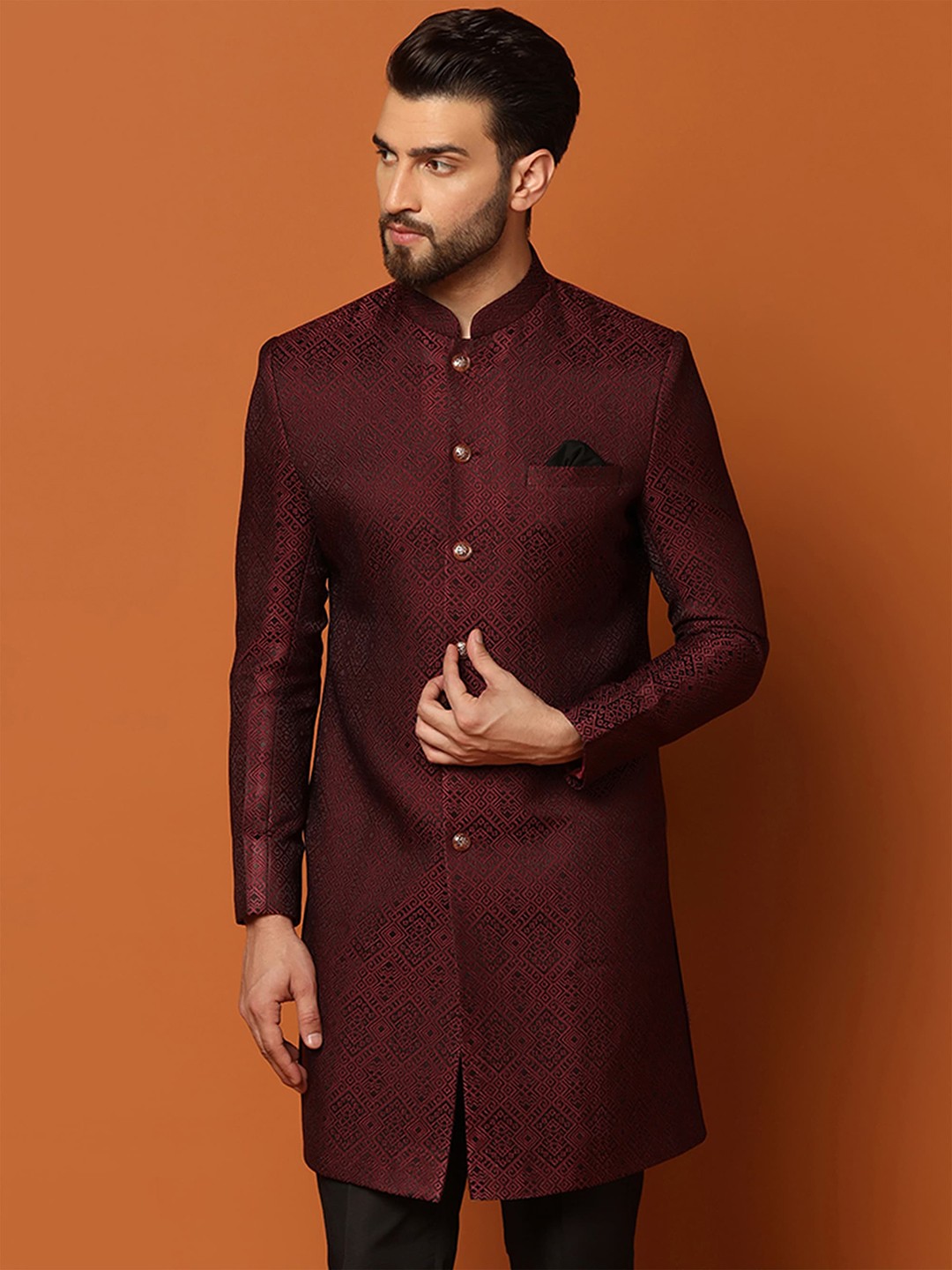 

KISAH Men Geometric Self Design Mandarin Collar Indowestern Sherwani, Maroon