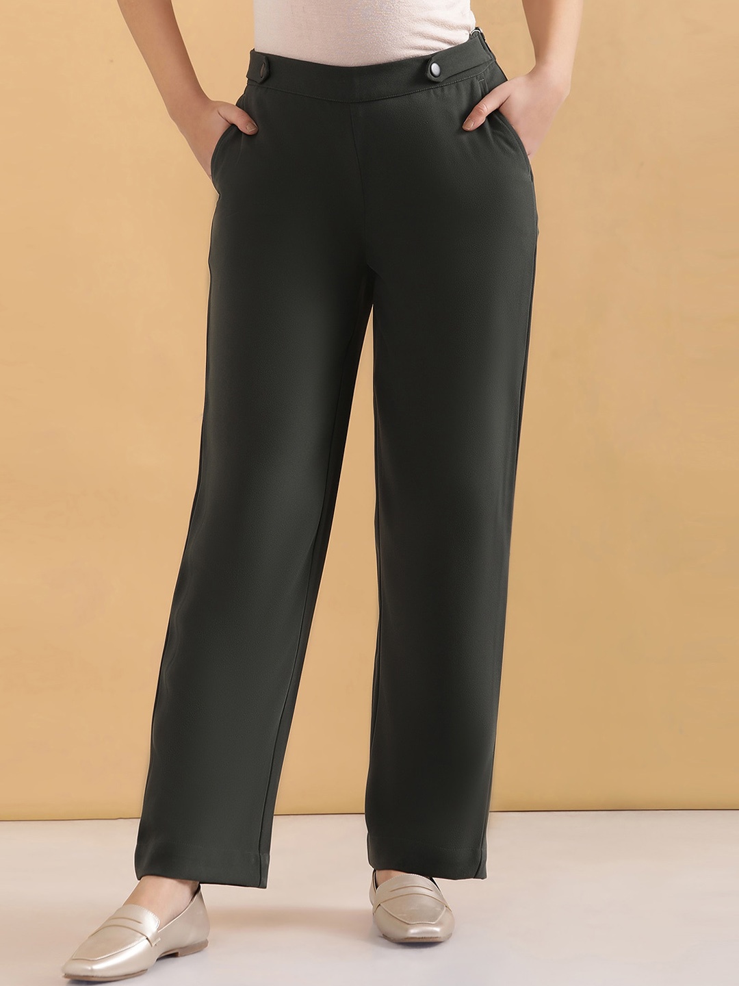 

elleven Women Straight Fit Mid-Rise Trousers, Green