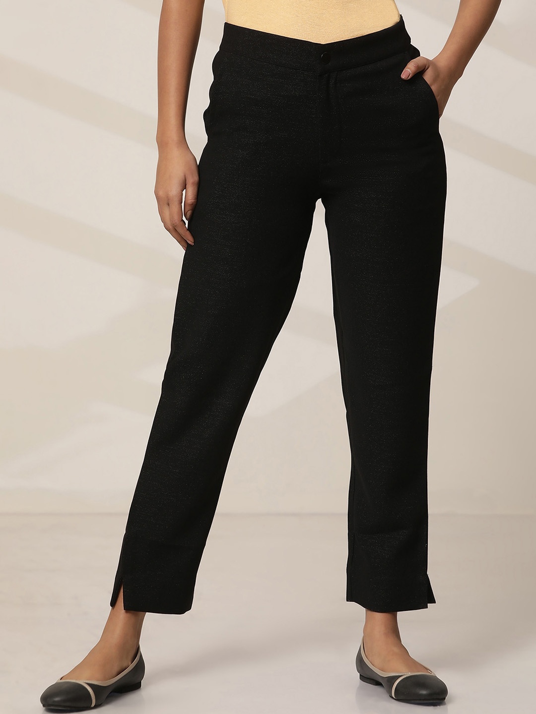 

elleven Women Mid-Rise Regular Fit Regular Trouser, Black