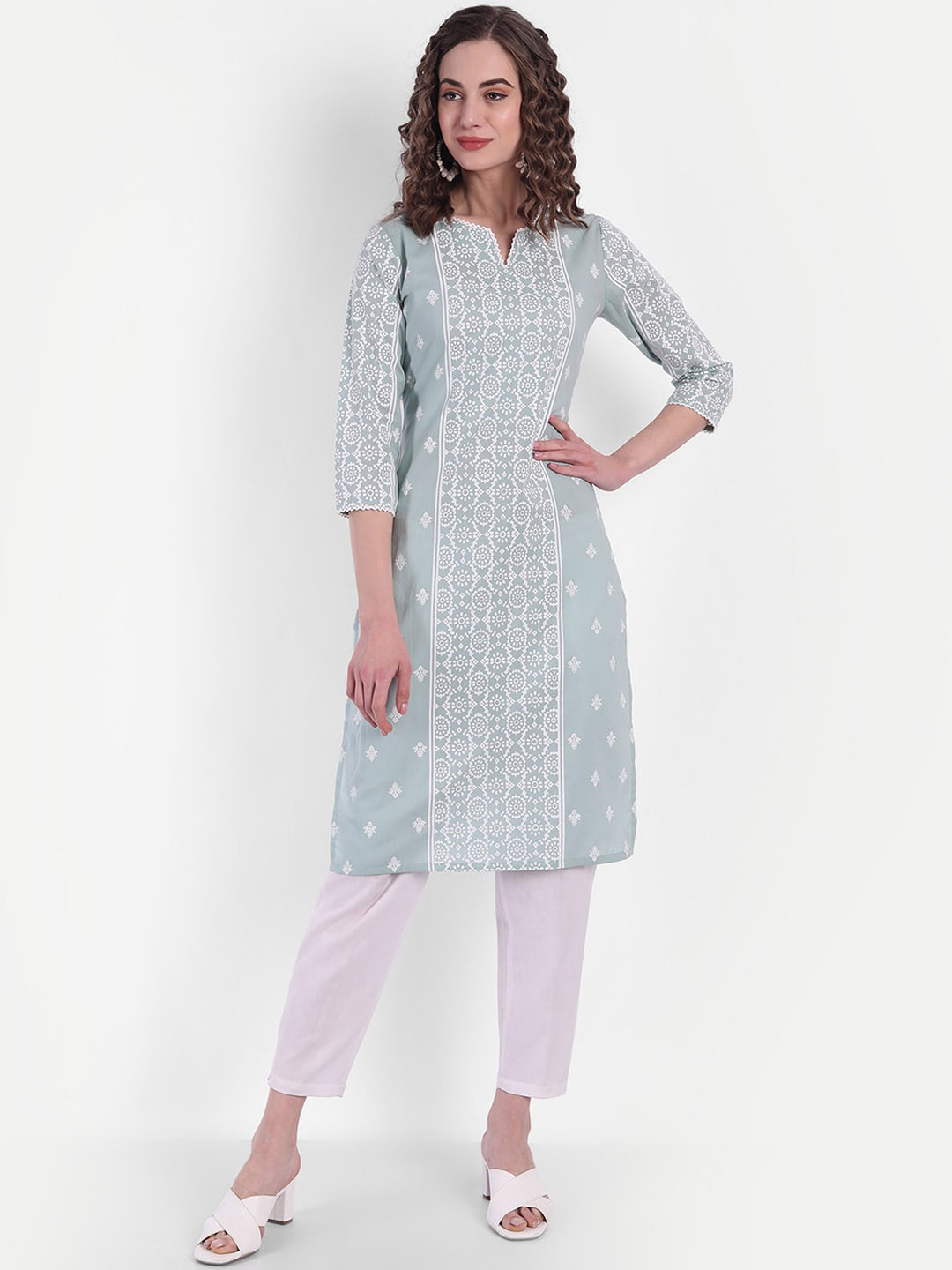 

SUTI Geometric Printed Mirror Work Cotton Notched Neck Three-Quarter Sleeves A-Line Kurta, Green