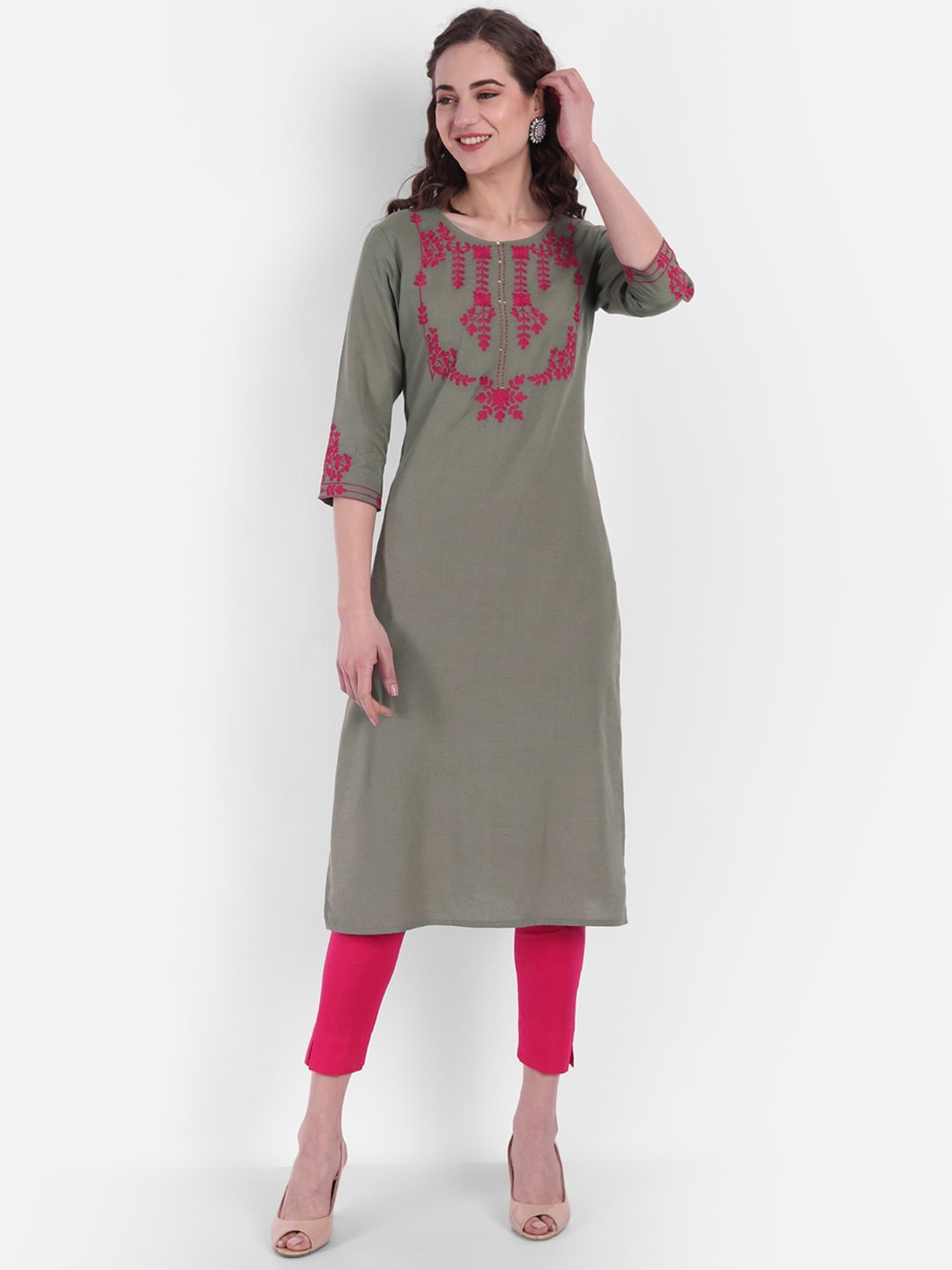 

SUTI Floral Embroidered Round Neck Straight Kurta, Grey