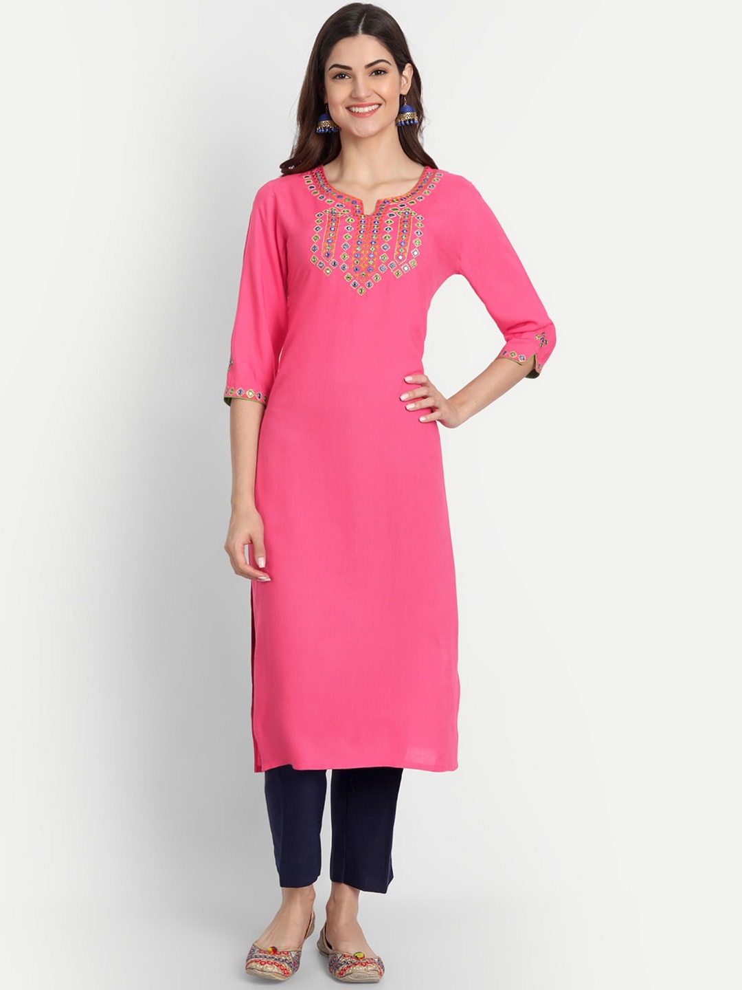 

SUTI Geometric Yoke Design Round Neck Straight Kurta, Pink