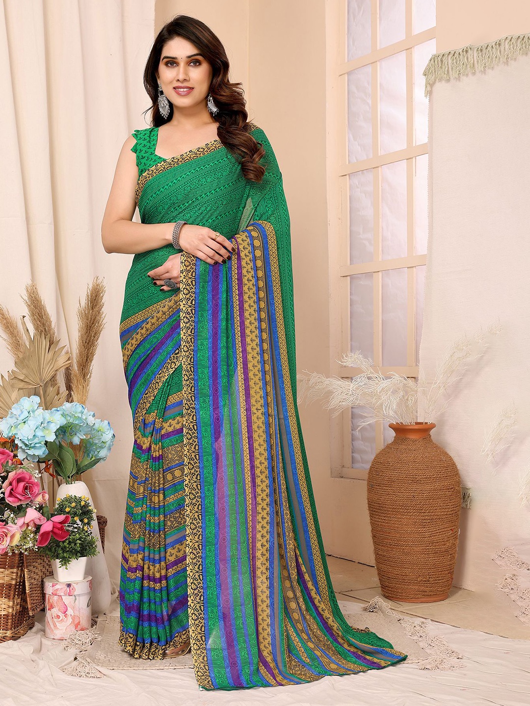 

Moda Rapido Ethnic Motifs Saree, Green