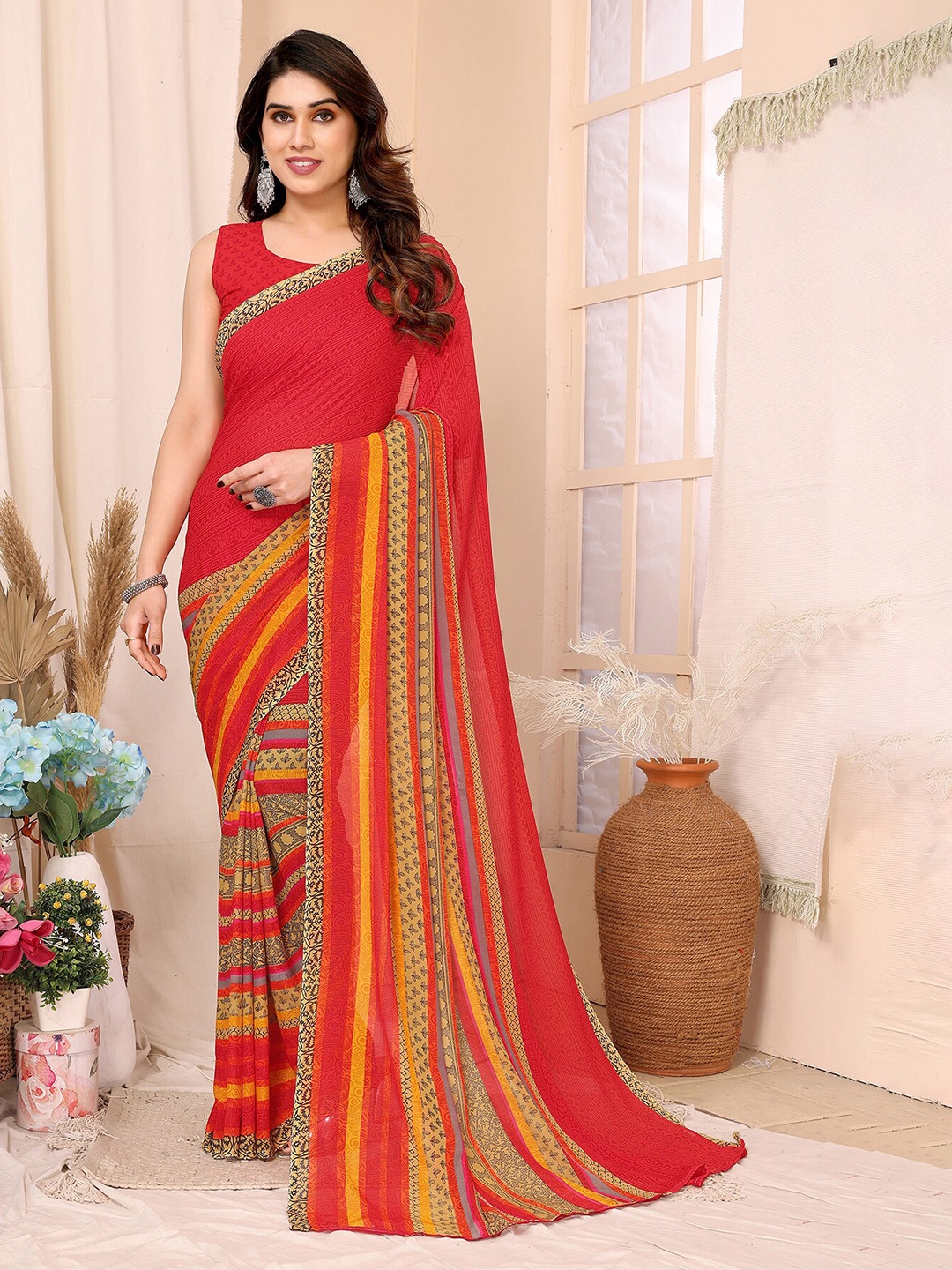 

Moda Rapido Floral Saree, Red