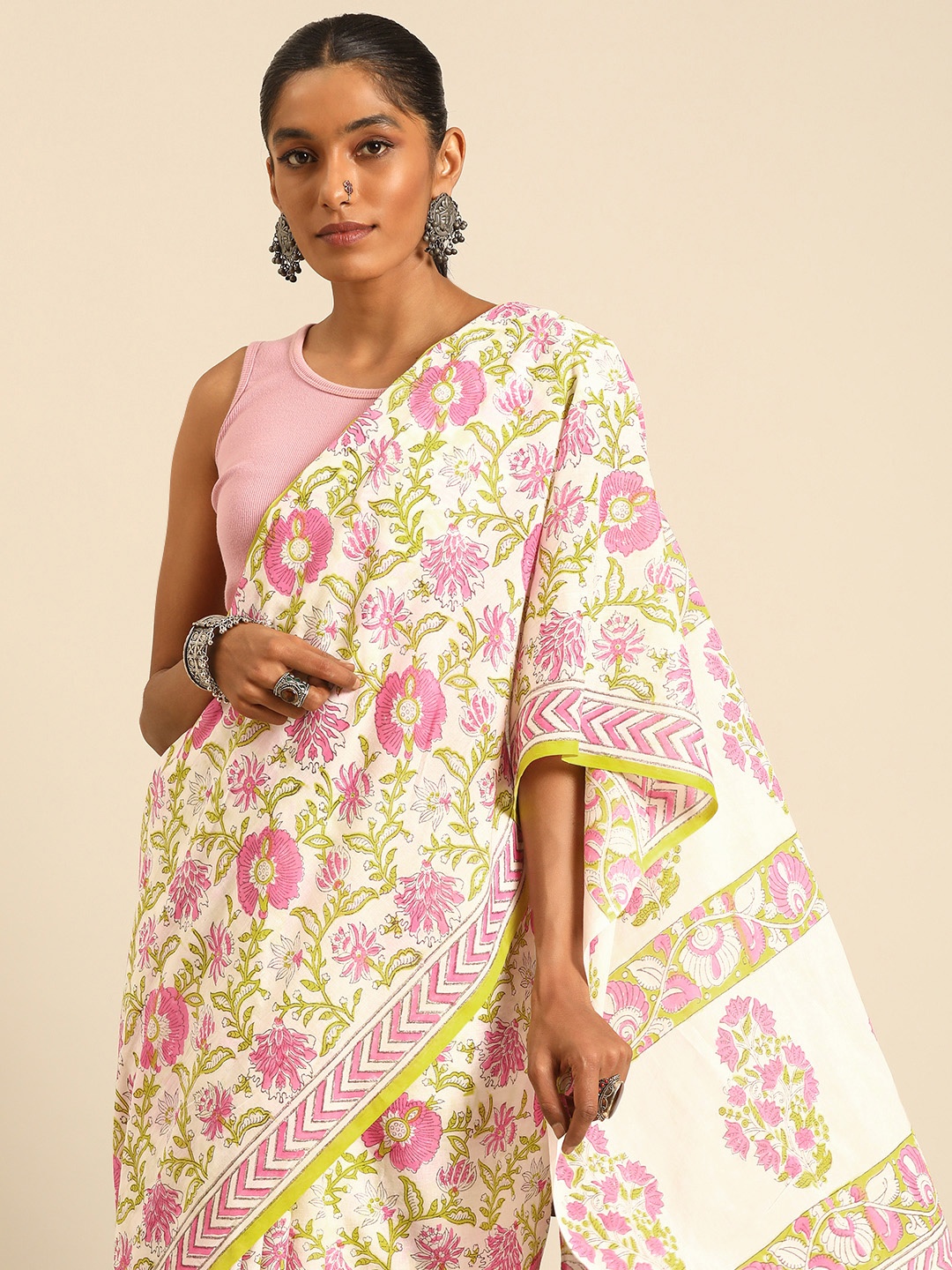 

Taavi Printed Pure Cotton Block Print Saree, White
