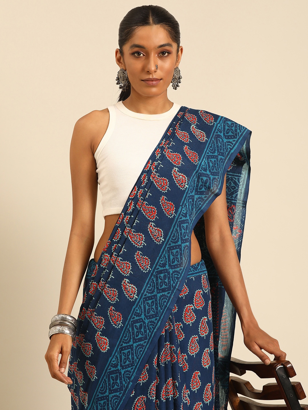 

Taavi Paisley Printed Pure Cotton Block Print Saree, Blue