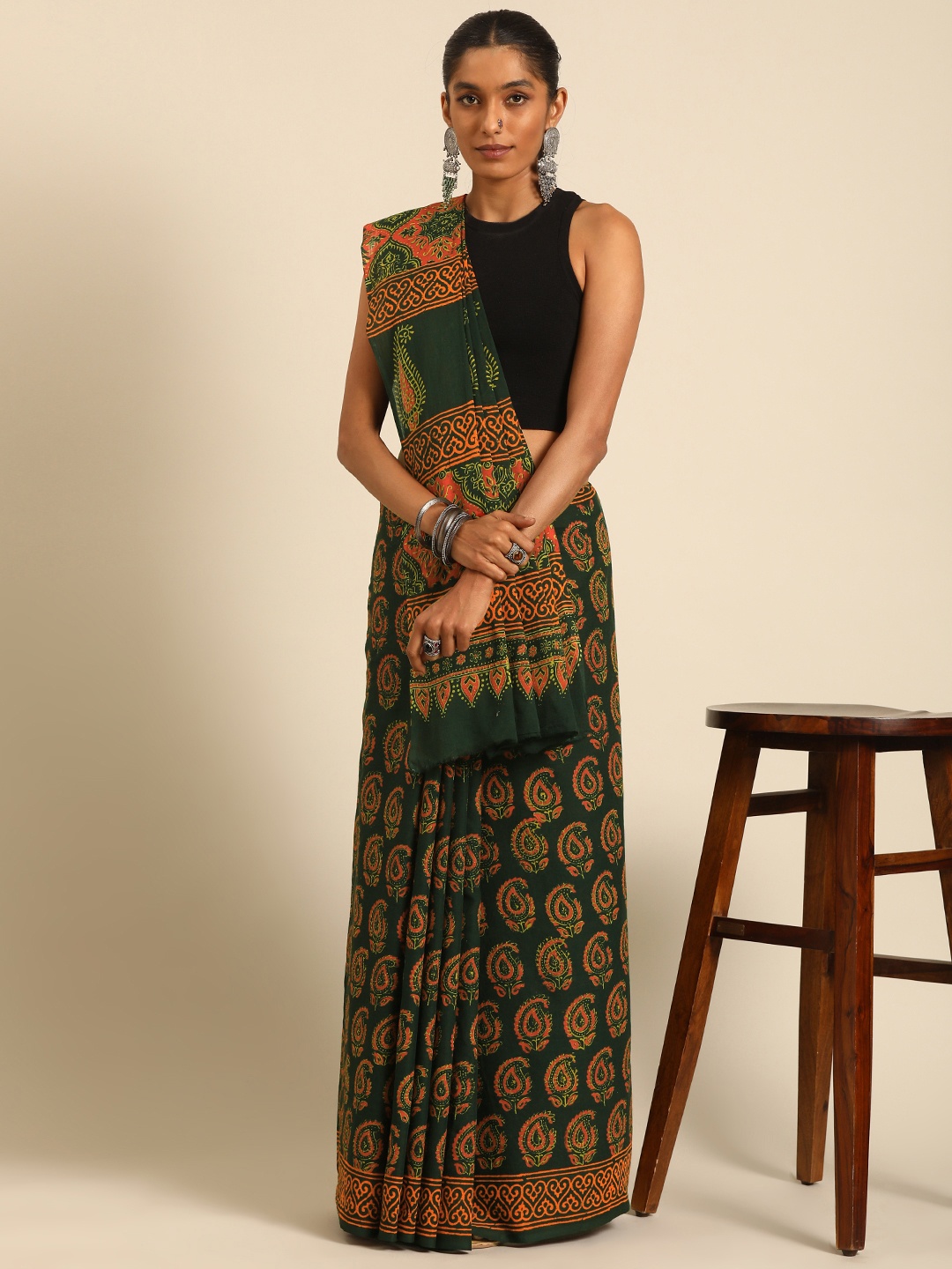 

Taavi Paisley Printed Pure Cotton Block Print Saree, Green