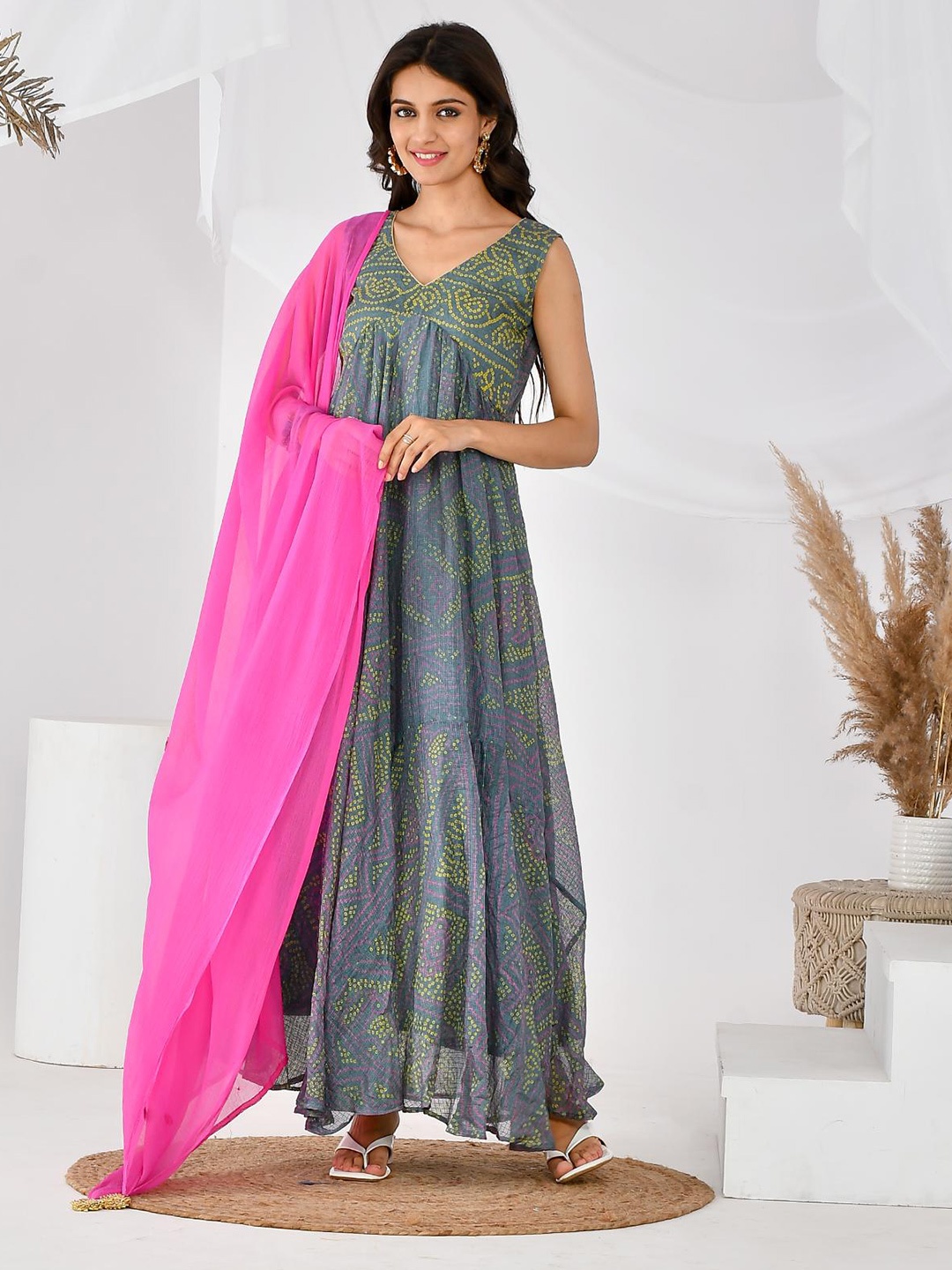 

Rangpur Bandhani Printed V Neck Fit & Flare Anarkali Dress with Dupatta, Grey