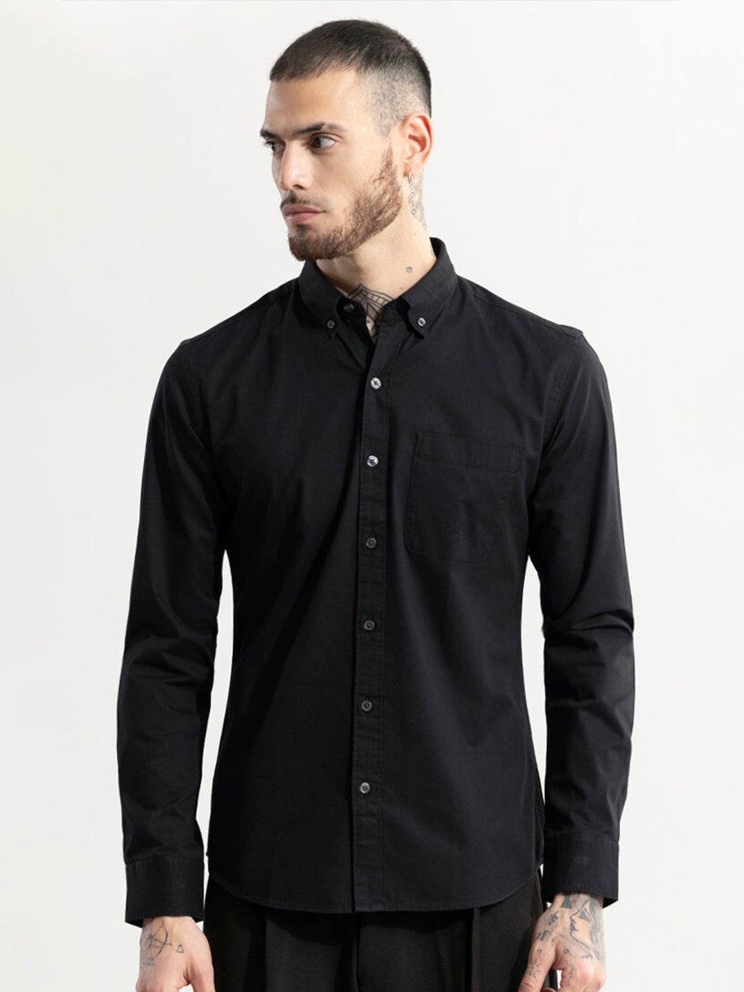 

Snitch Classic Black Slim Fit Opaque Cotton Casual Shirt