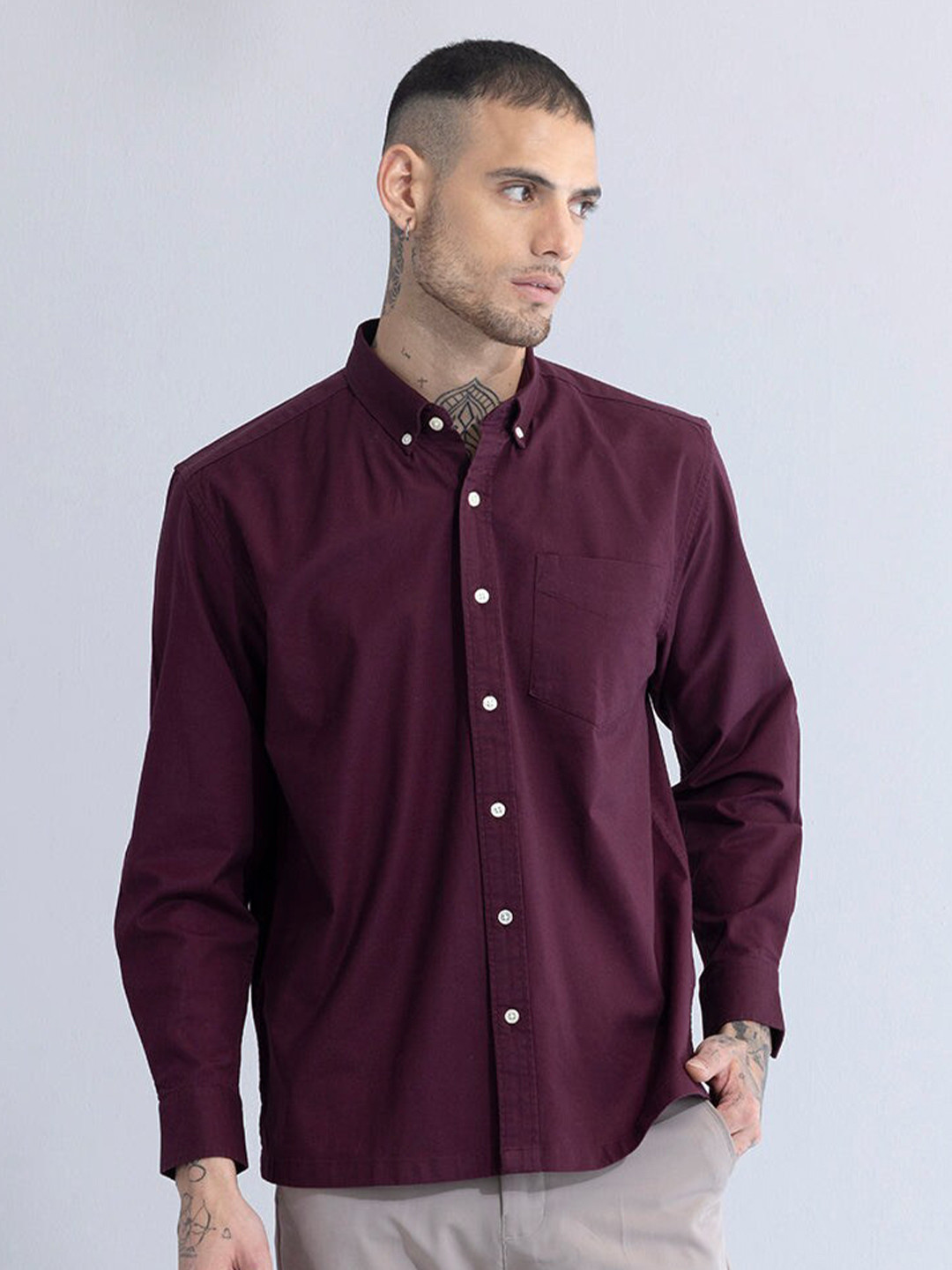 

Snitch Button Down Collar Long Sleeves Classic Slim Fit Cotton Casual Shirt, Maroon