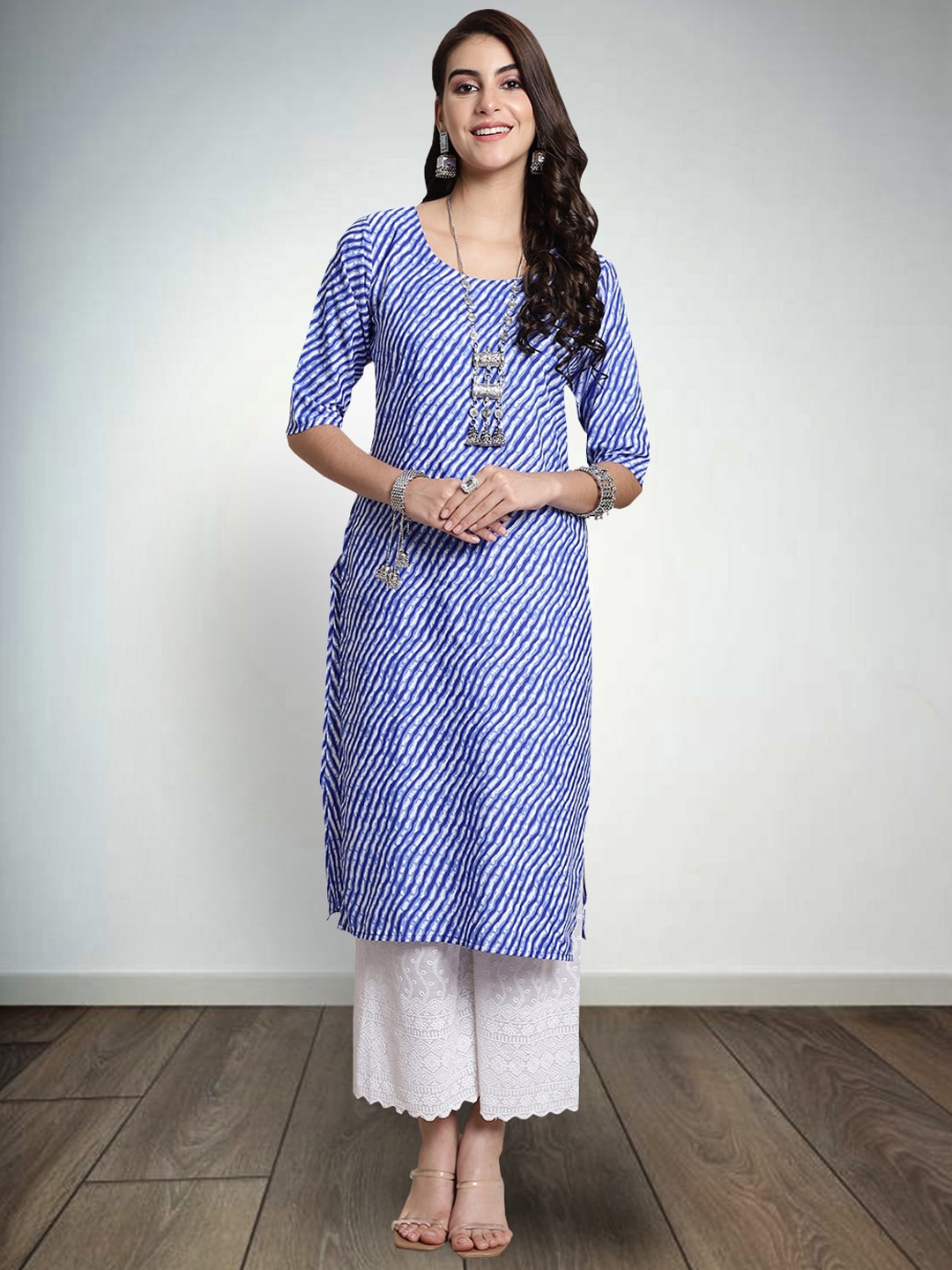 

7Threads Leheriya Printed Round Neck Pure Crepe Straight Kurta, Blue