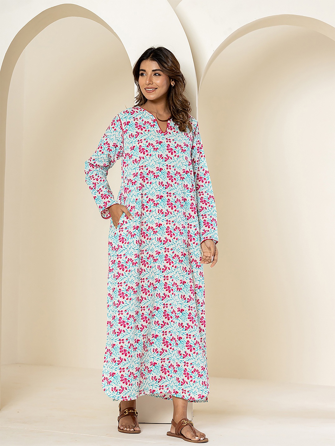 

FEATHERS CLOSET Floral Printed Pure Cotton Maxi Nightdress, White