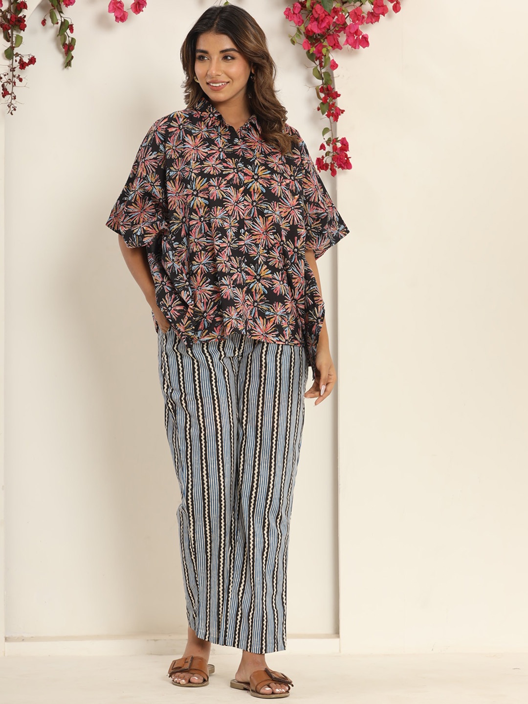 

FEATHERS CLOSET Floral Printed Pure Cotton Kaftan Shirt With Trousers Co-Ords, Black