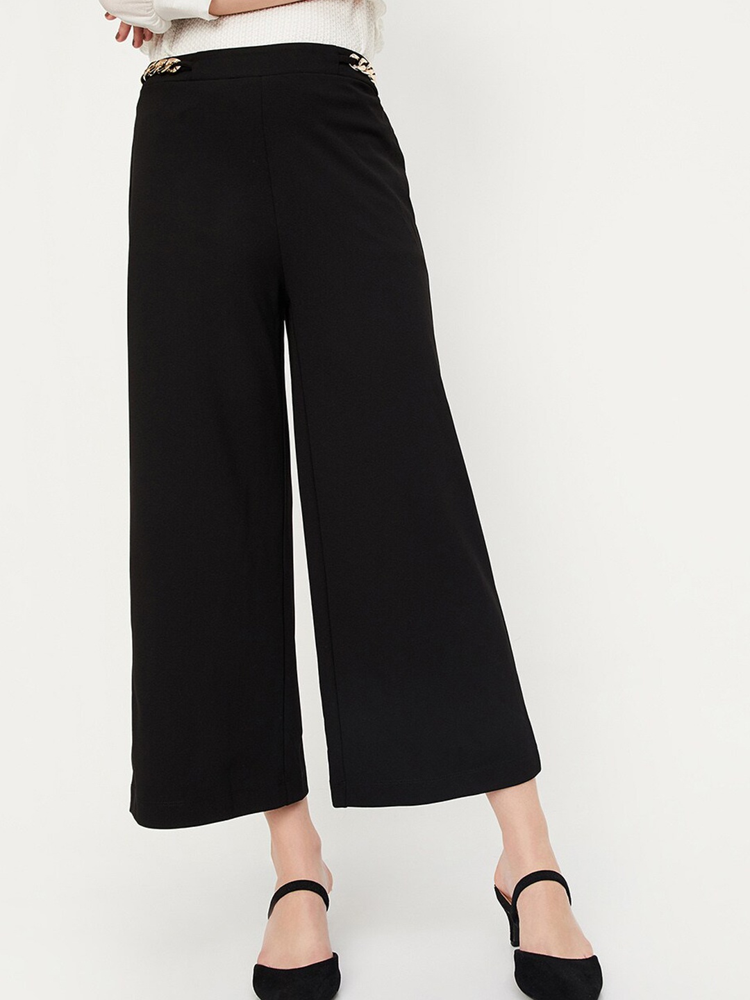 

max Women Mid-Rise Chain Detail Waist Wide Leg Trousers, Black