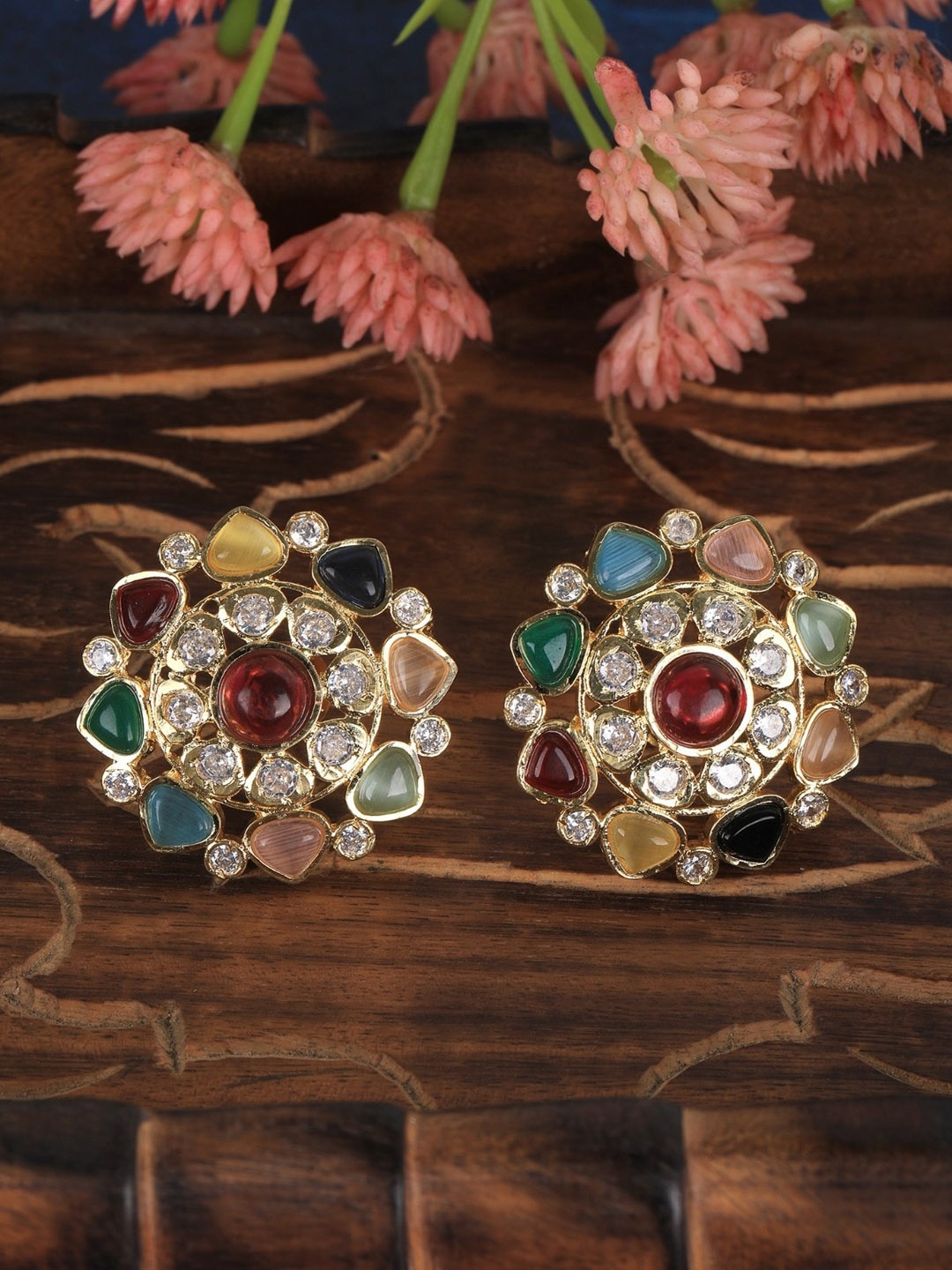 

AURAA TRENDS Gold-Plated Artificial Stones Studded Contemporary Studs Earrings