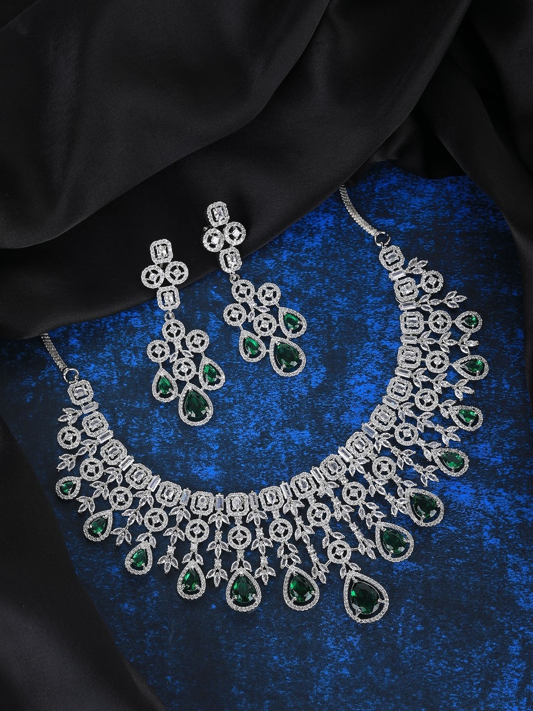 

AURAA TRENDS Rhodium Silver American Diamond Studded Jewellery Set
