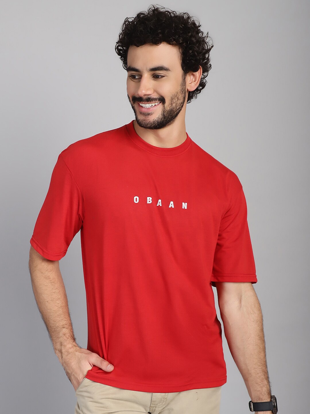 

Obaan Typography Printed Cotton T-shirt, Red